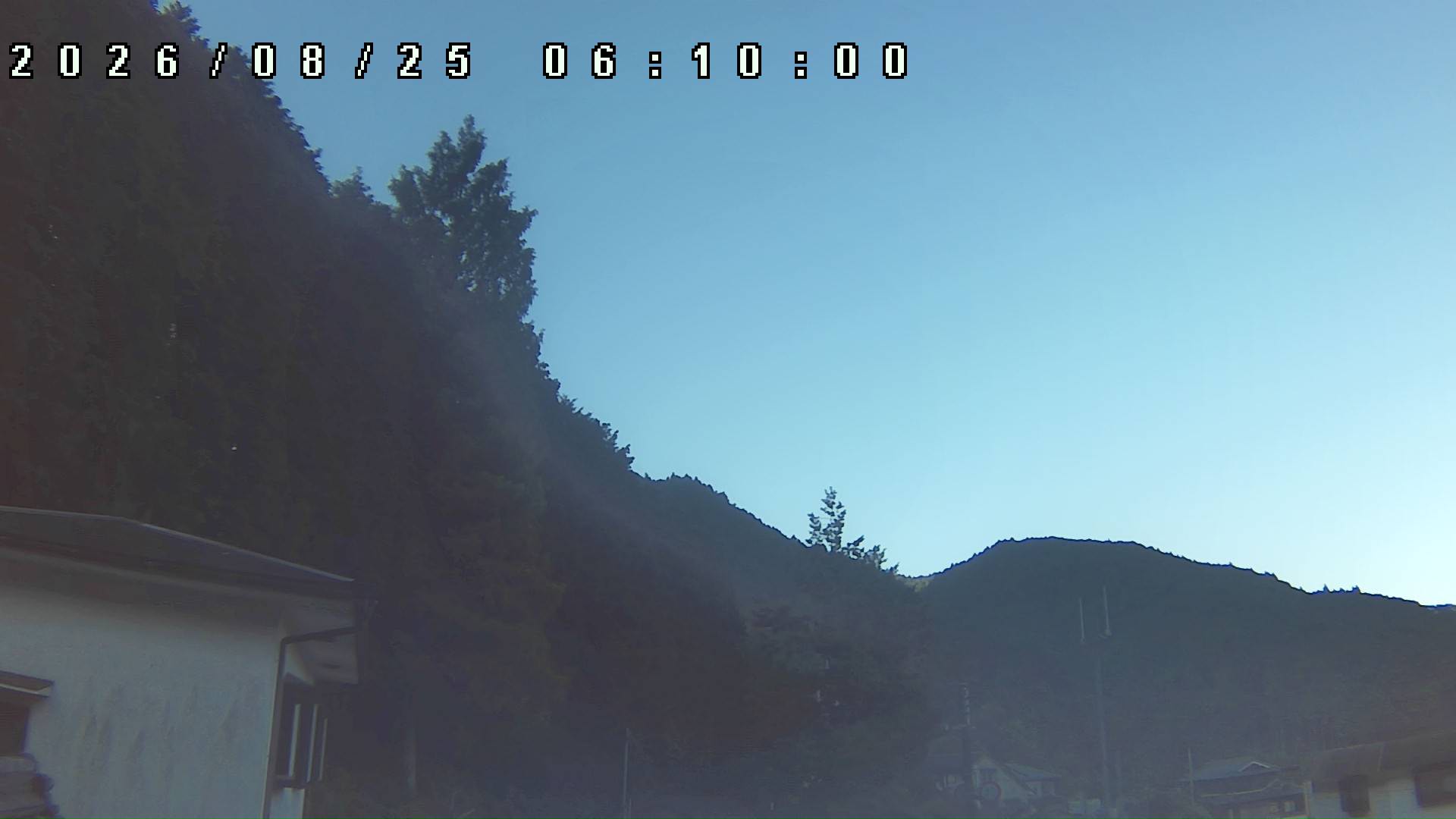 2026年8月25日 06:10ごろの金剛山登山口周辺の空