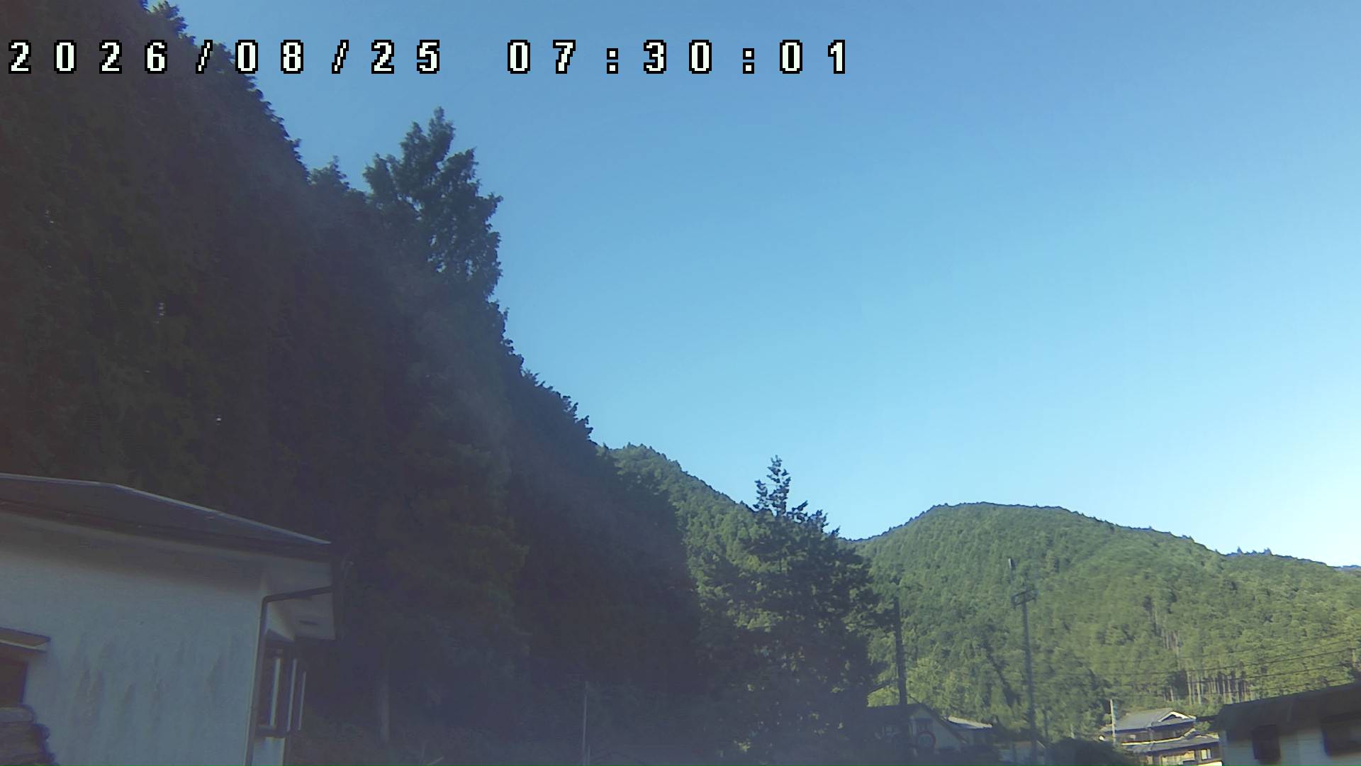 2026年8月25日 07:30ごろの金剛山登山口周辺の空