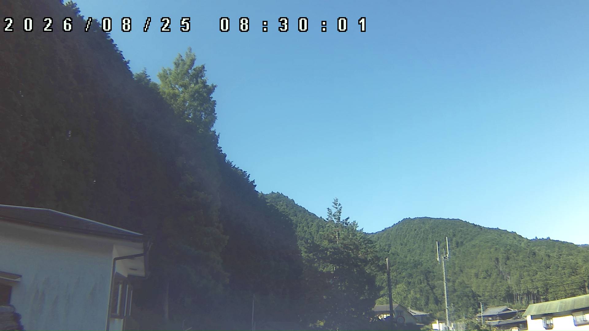 2026年8月25日 08:30ごろの金剛山登山口周辺の空