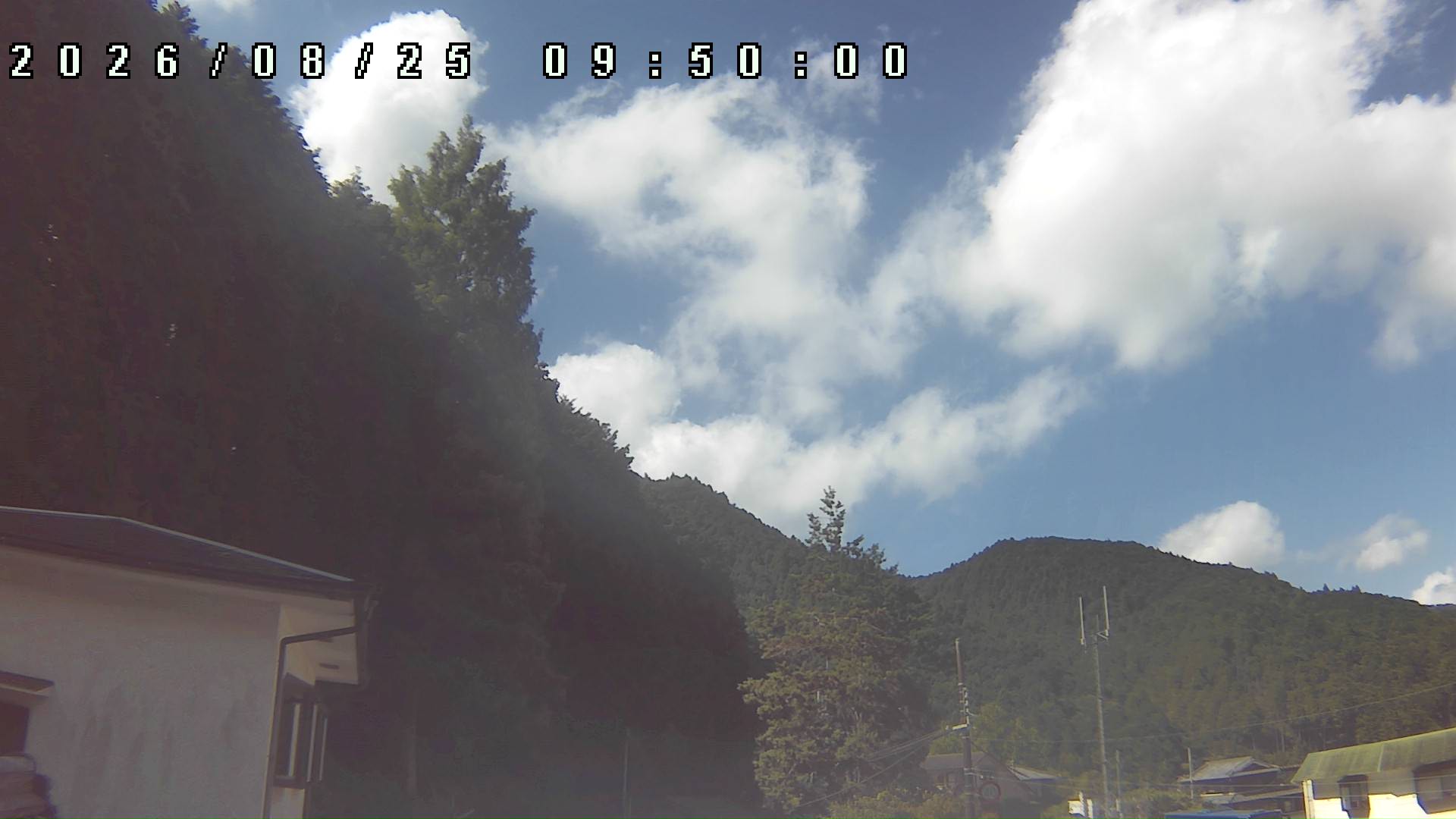 2026年8月25日 09:50ごろの金剛山登山口周辺の空