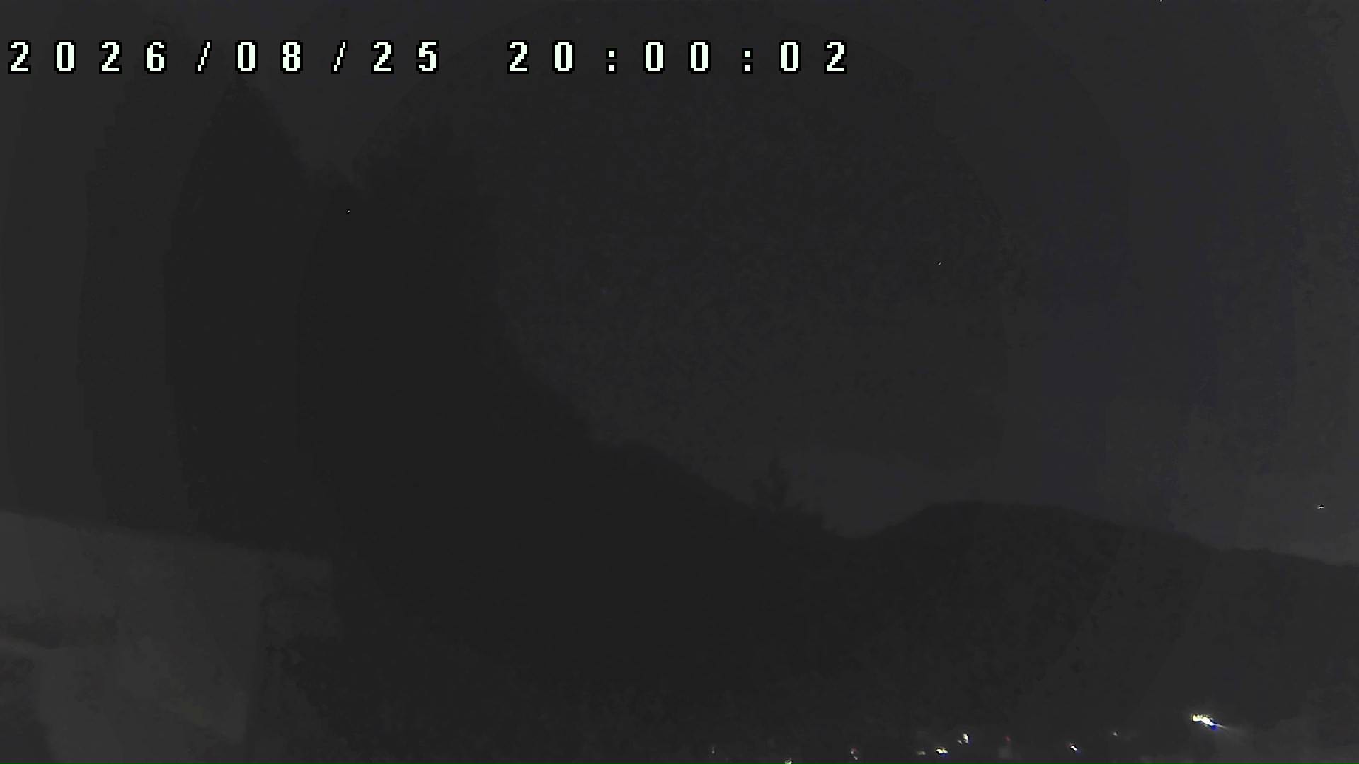 2026年8月25日 20:00ごろの金剛山登山口周辺の空