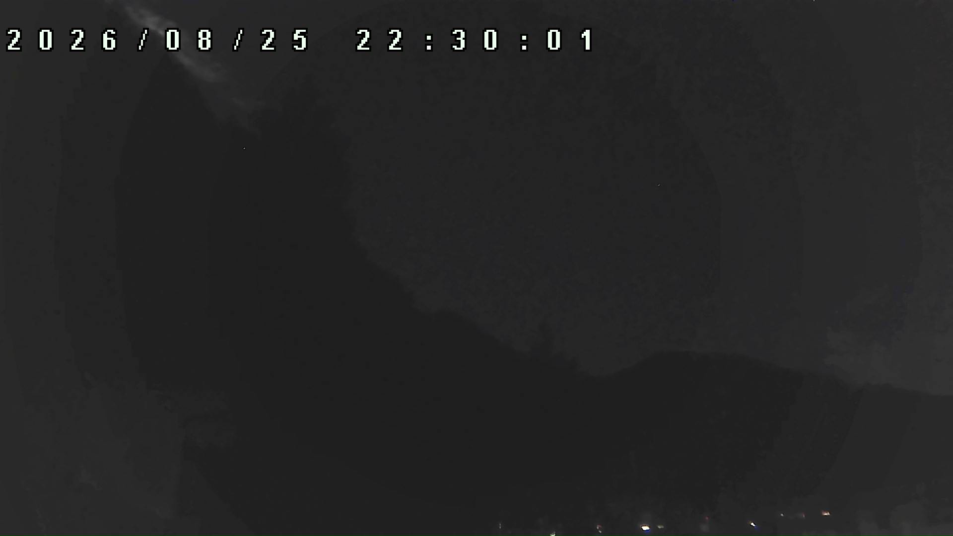 2026年8月25日 22:30ごろの金剛山登山口周辺の空