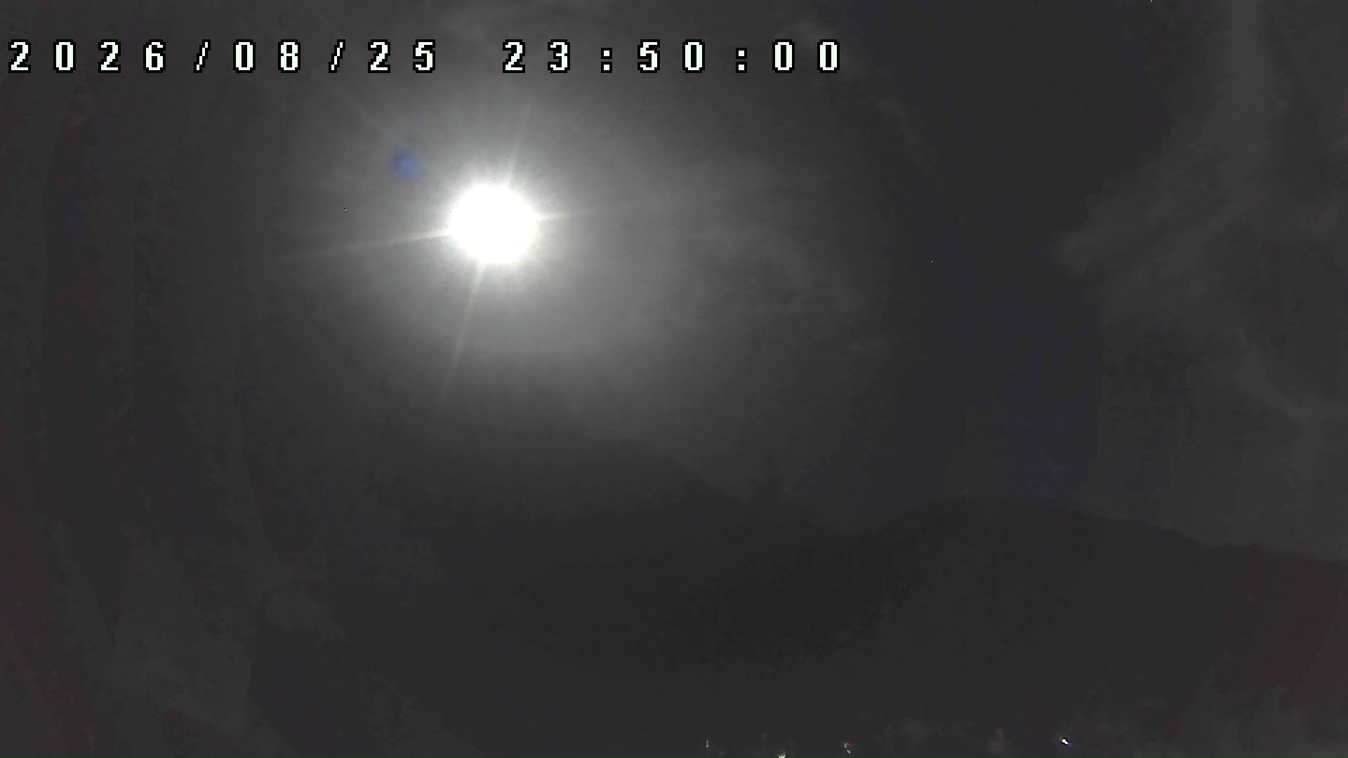 2026年8月25日 23:50ごろの金剛山登山口周辺の空