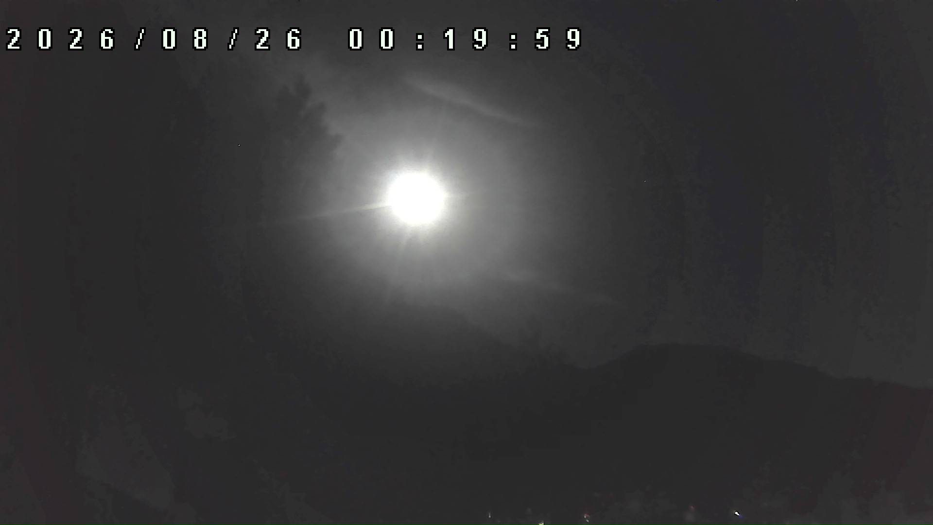 2026年8月26日 00:20ごろの金剛山登山口周辺の空