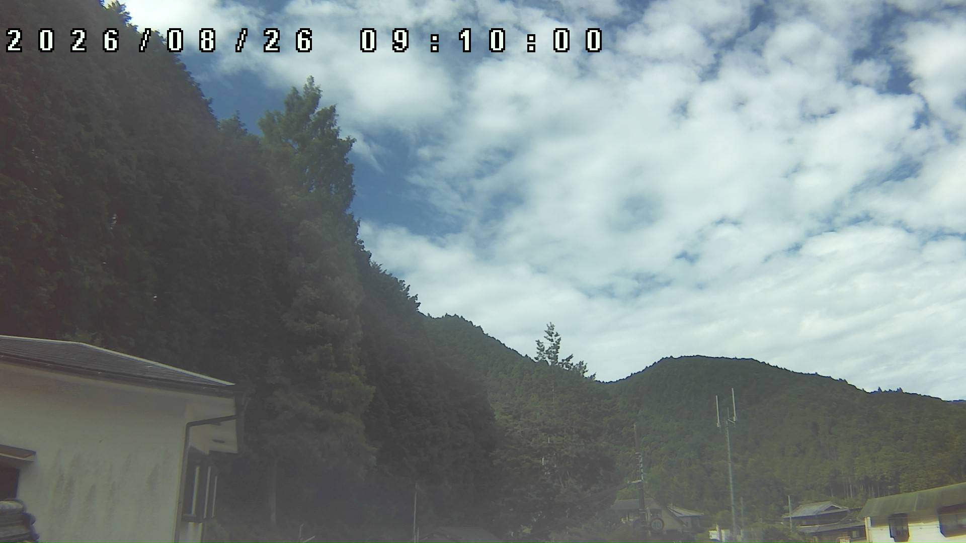 2026年8月26日 09:10ごろの金剛山登山口周辺の空