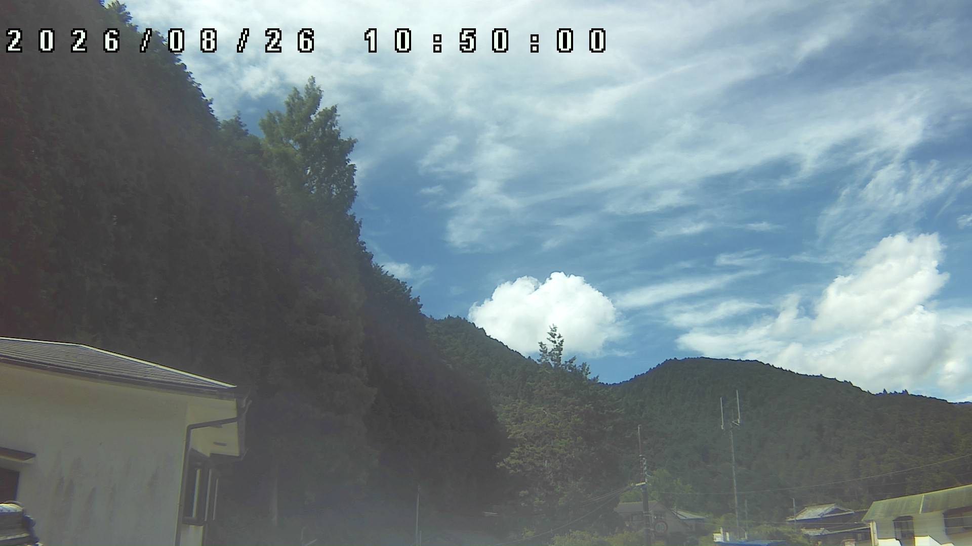 2026年8月26日 10:50ごろの金剛山登山口周辺の空