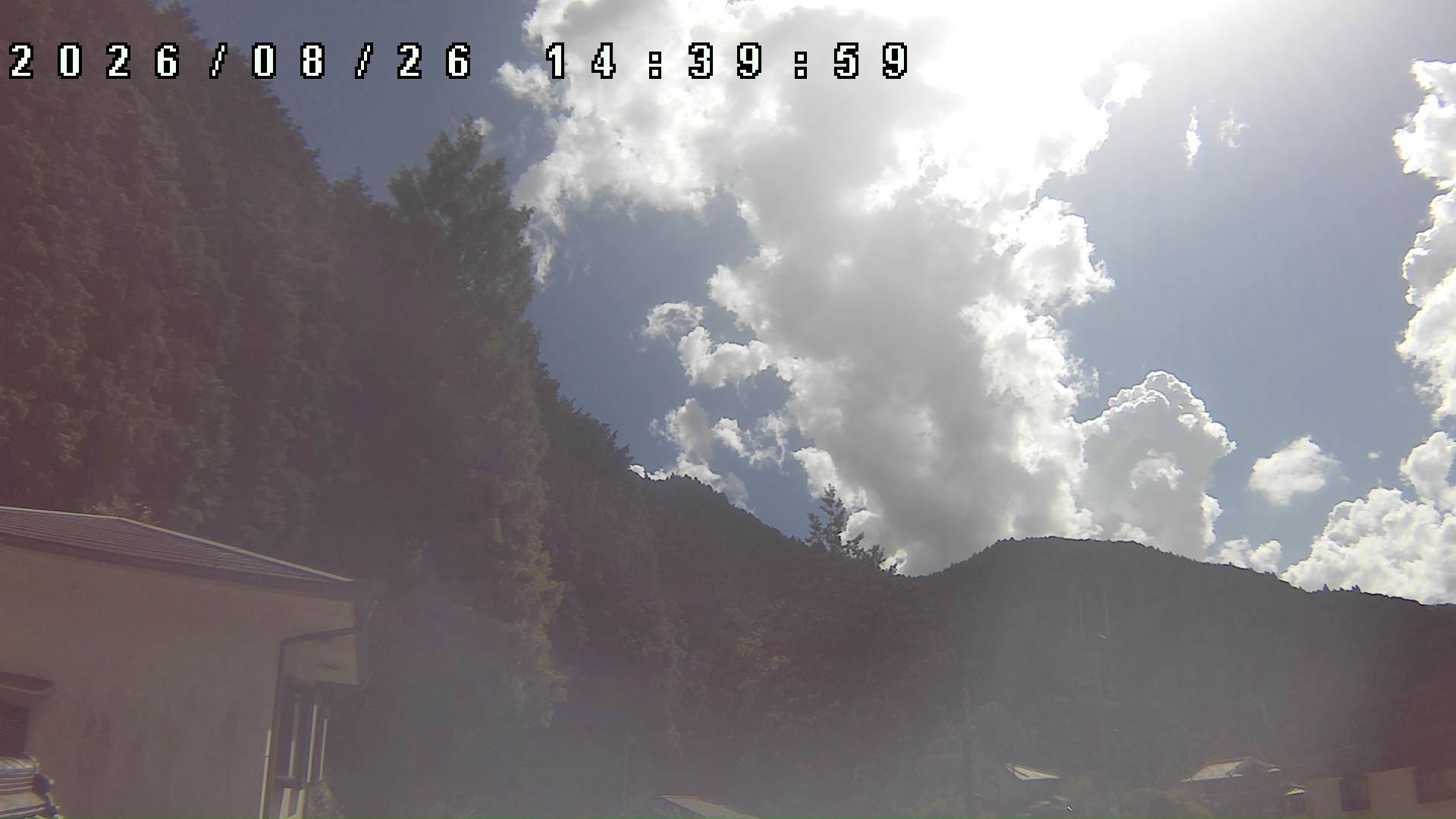 2026年8月26日 14:40ごろの金剛山登山口周辺の空