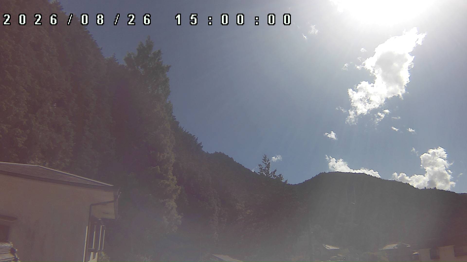 2026年8月26日 15:00ごろの金剛山登山口周辺の空