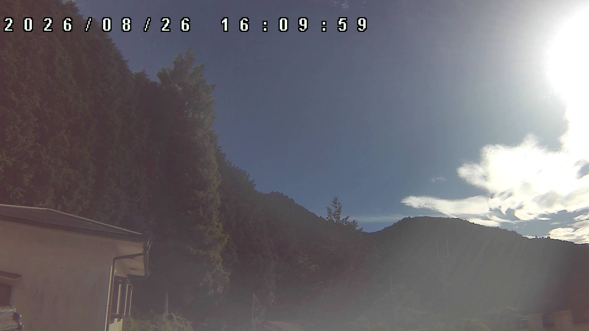 2026年8月26日 16:10ごろの金剛山登山口周辺の空