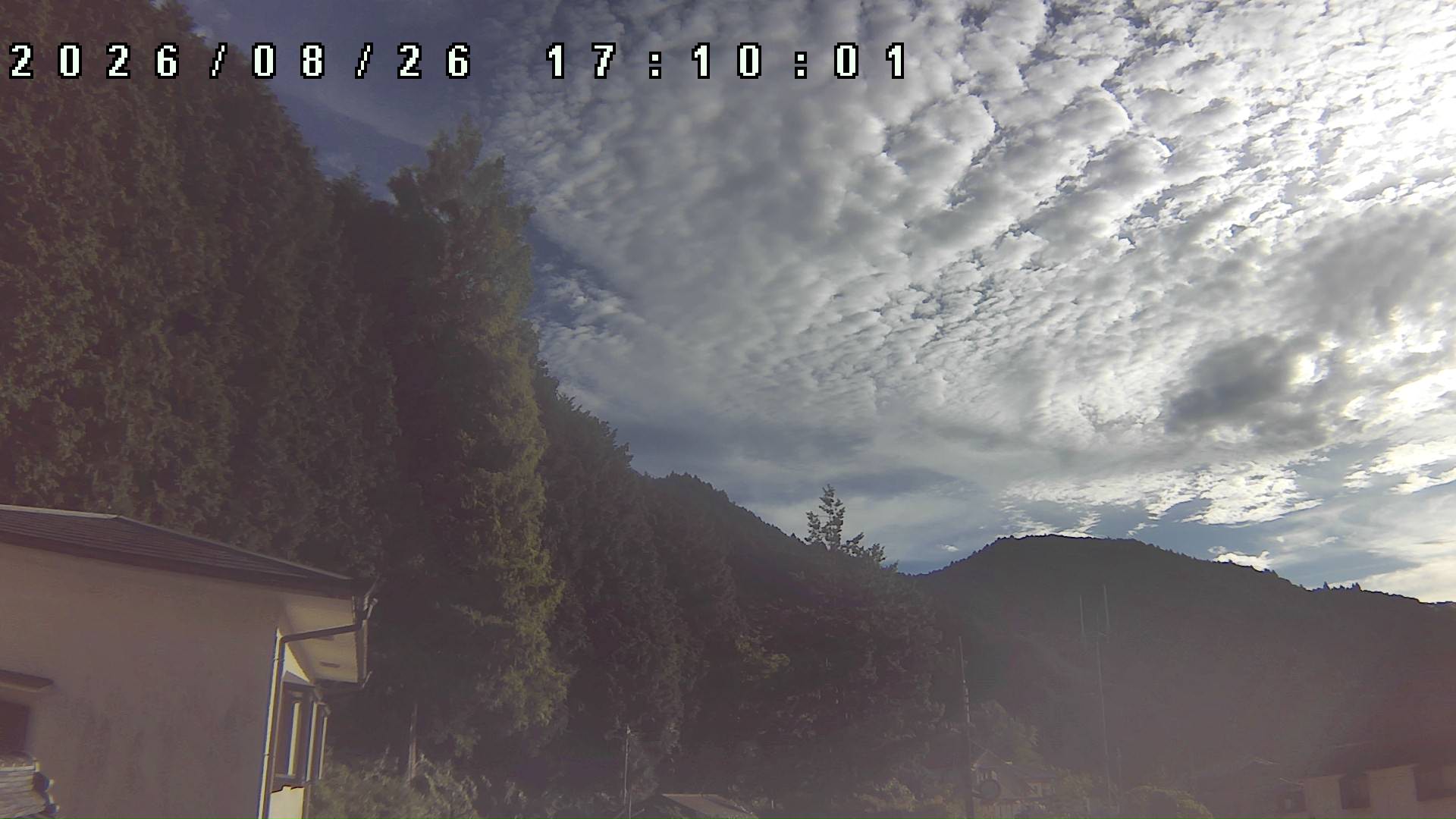 2026年8月26日 17:10ごろの金剛山登山口周辺の空