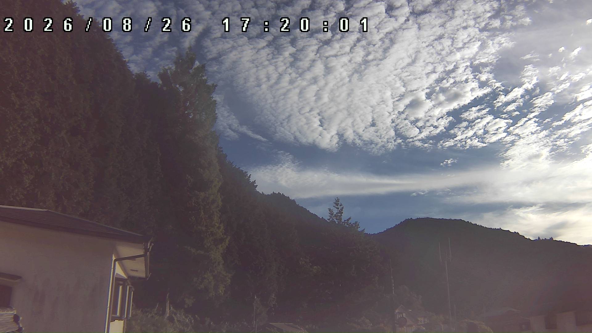 2026年8月26日 17:20ごろの金剛山登山口周辺の空