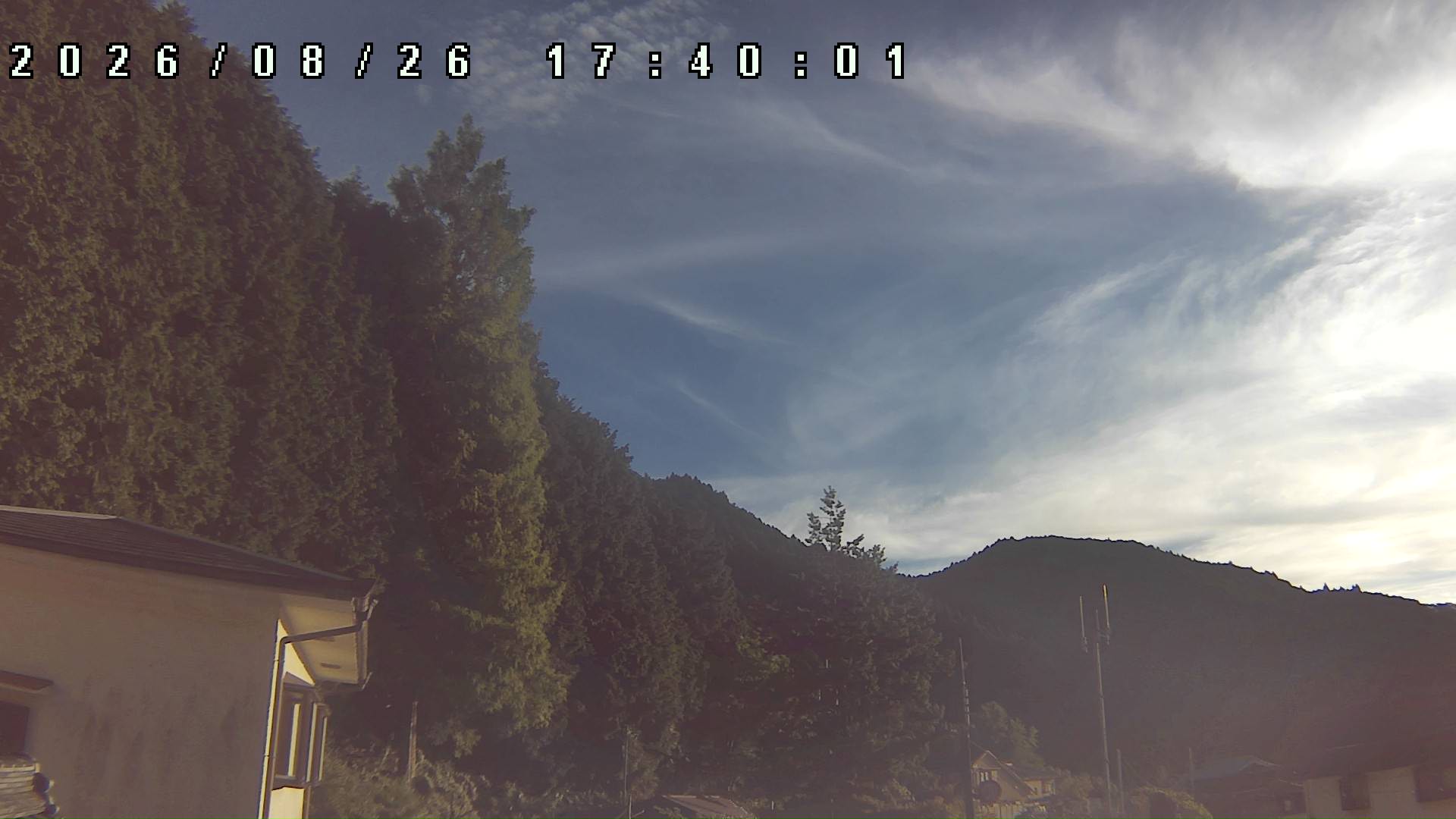 2026年8月26日 17:40ごろの金剛山登山口周辺の空