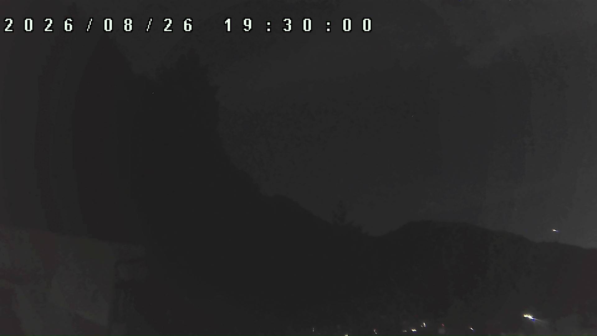 2026年8月26日 19:30ごろの金剛山登山口周辺の空