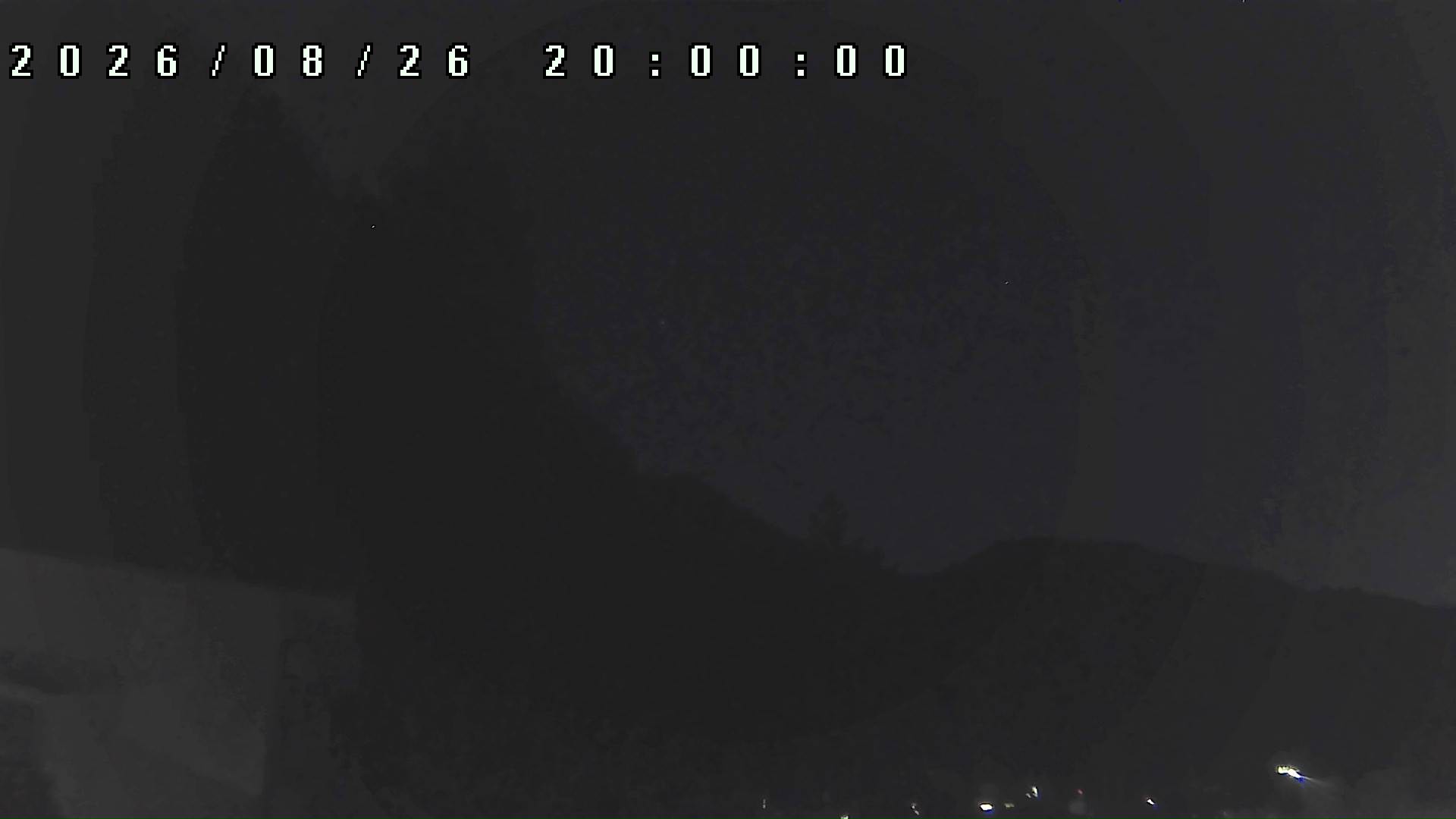 2026年8月26日 20:00ごろの金剛山登山口周辺の空