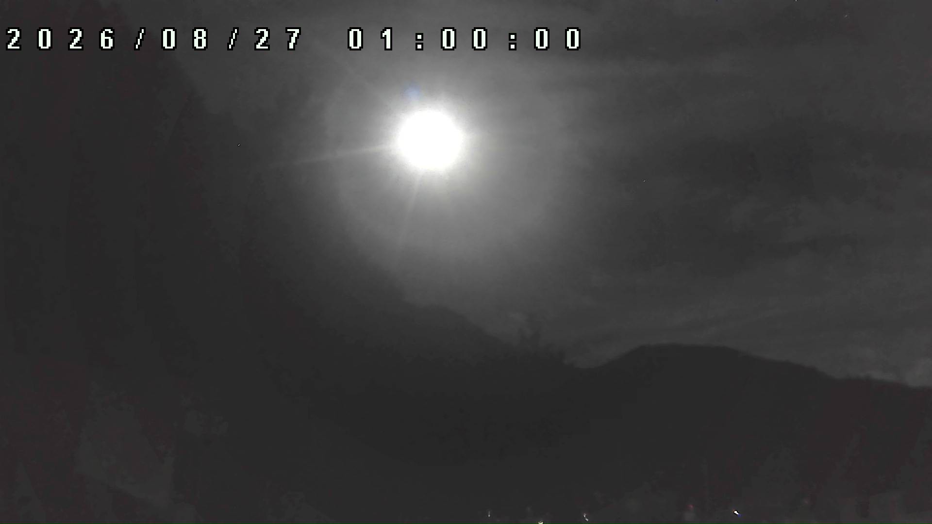 2026年8月27日 01:00ごろの金剛山登山口周辺の空