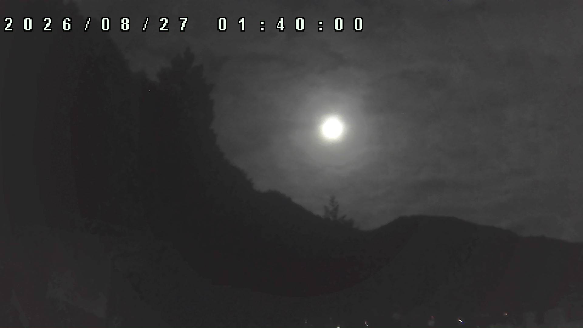 2026年8月27日 01:40ごろの金剛山登山口周辺の空