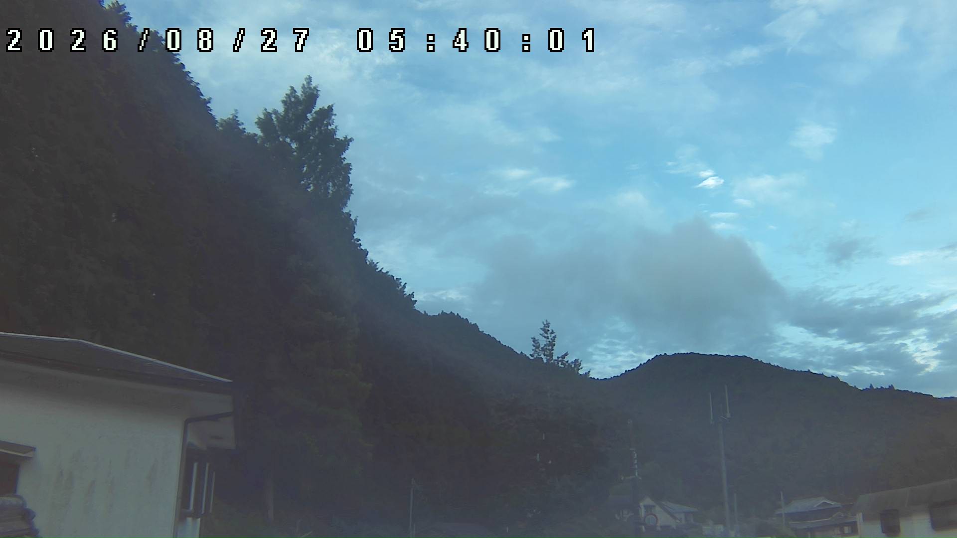 2026年8月27日 05:40ごろの金剛山登山口周辺の空
