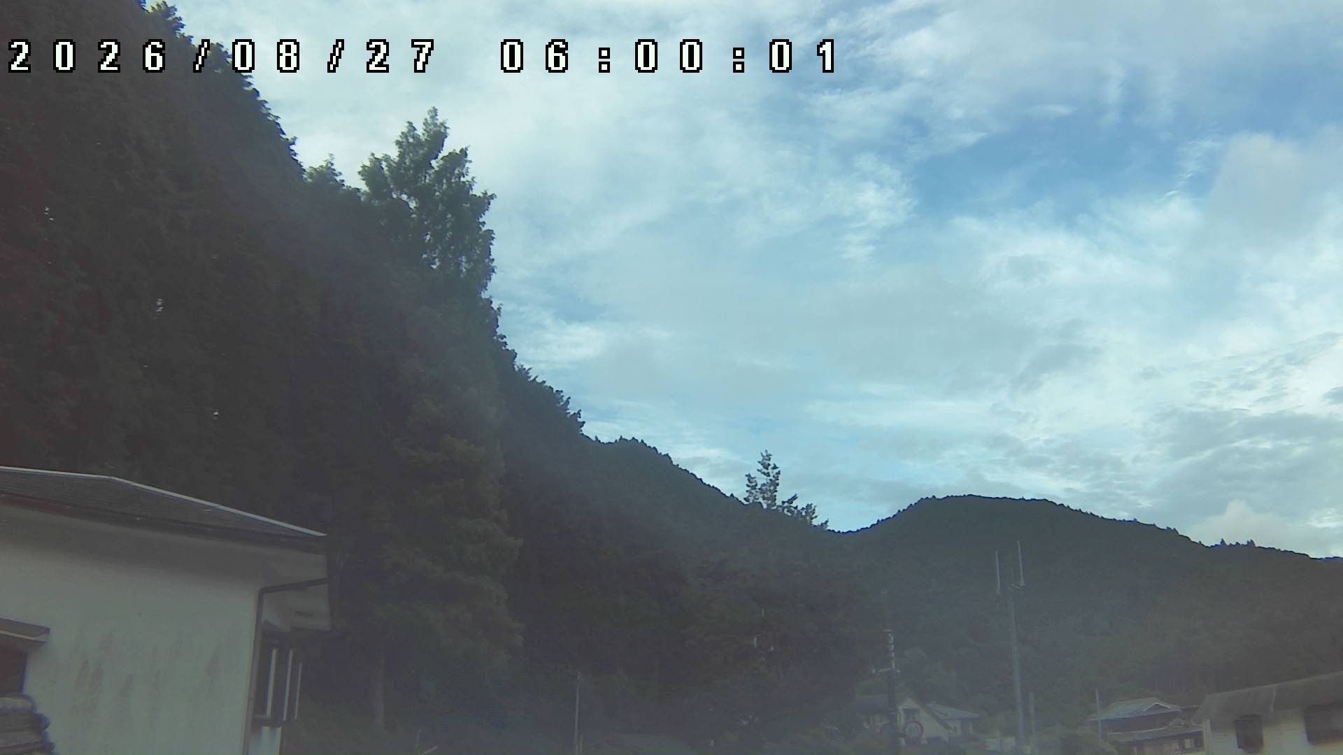2026年8月27日 06:00ごろの金剛山登山口周辺の空
