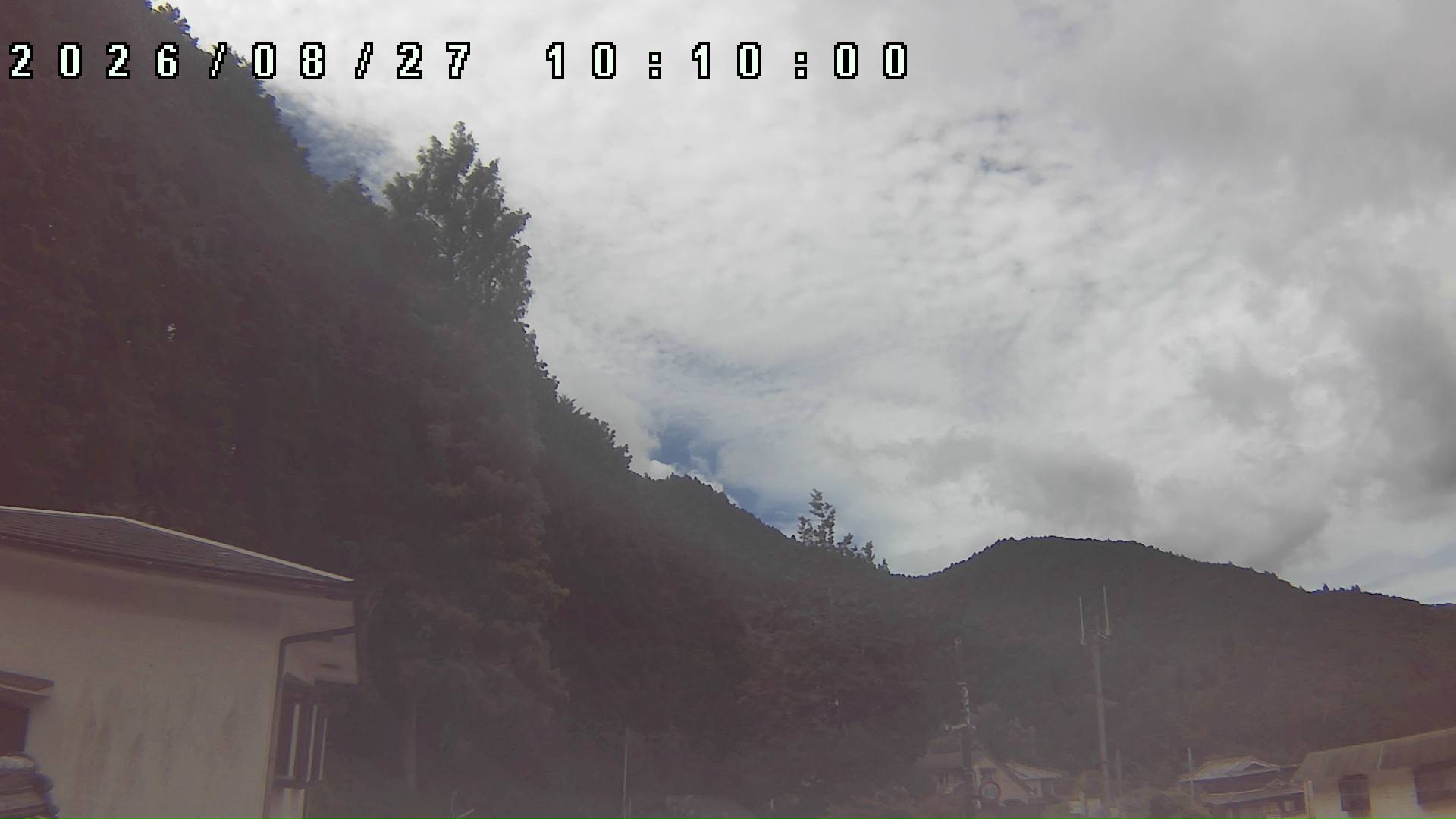 2026年8月27日 10:10ごろの金剛山登山口周辺の空