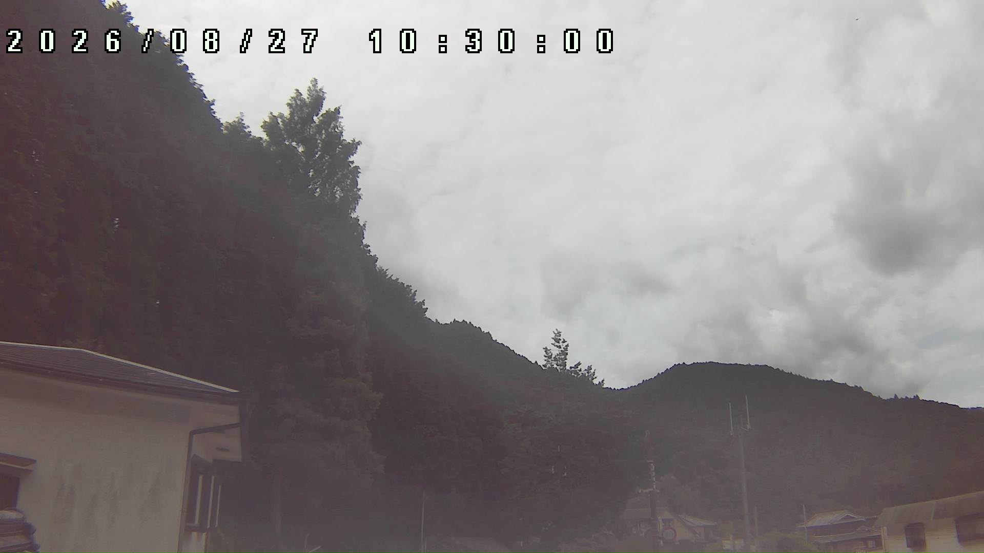 2026年8月27日 10:30ごろの金剛山登山口周辺の空