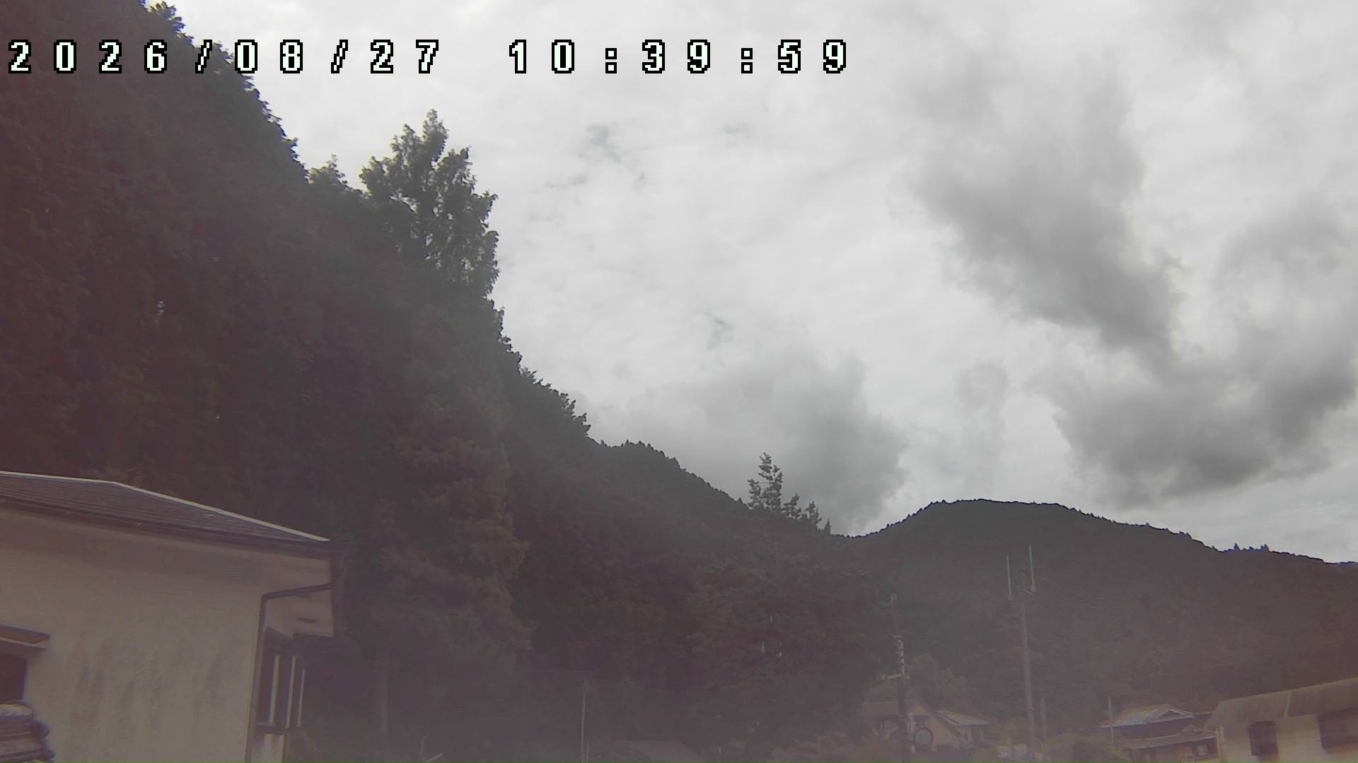 2026年8月27日 10:40ごろの金剛山登山口周辺の空