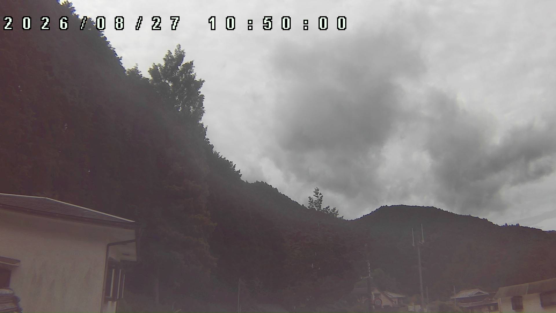 2026年8月27日 10:50ごろの金剛山登山口周辺の空