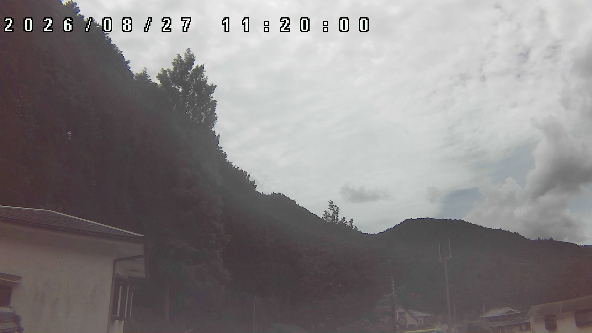 2026年8月27日 11:20ごろの金剛山登山口周辺の空