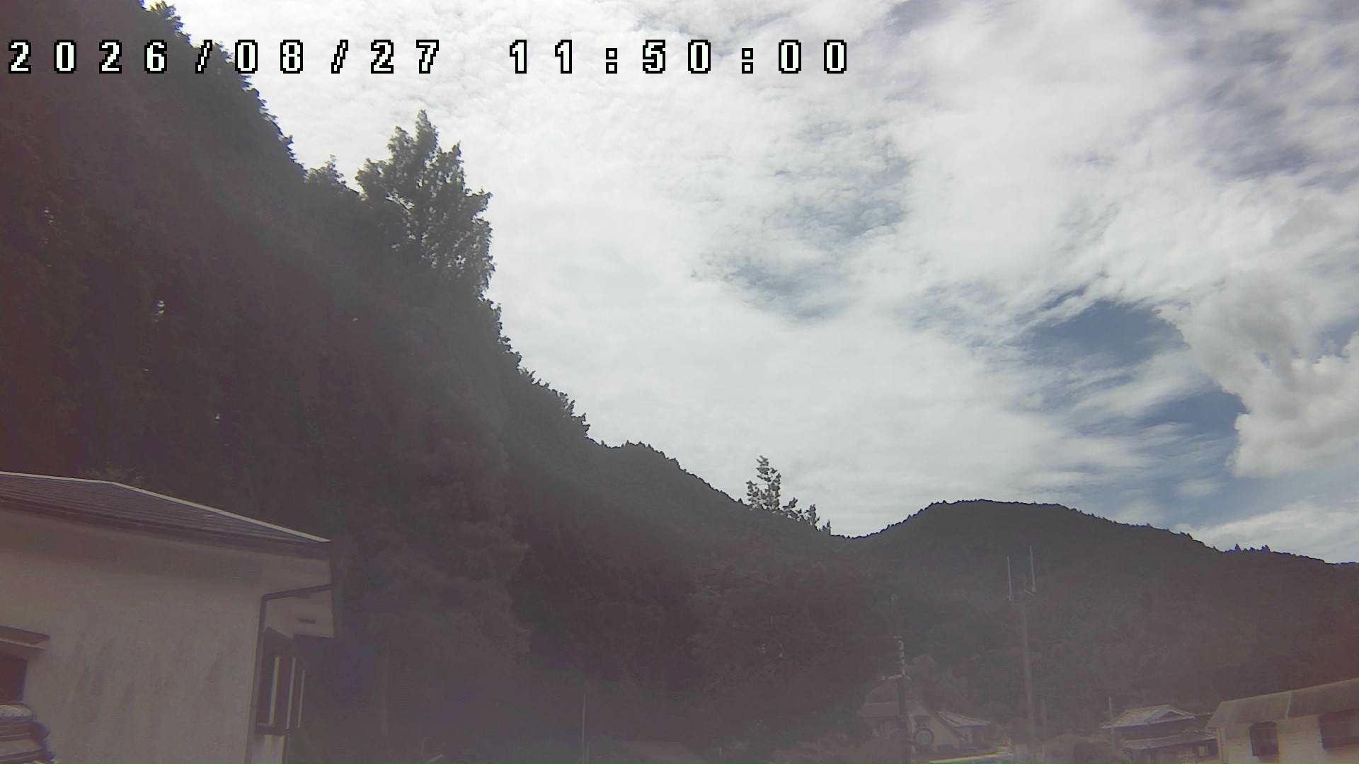 2026年8月27日 11:50ごろの金剛山登山口周辺の空