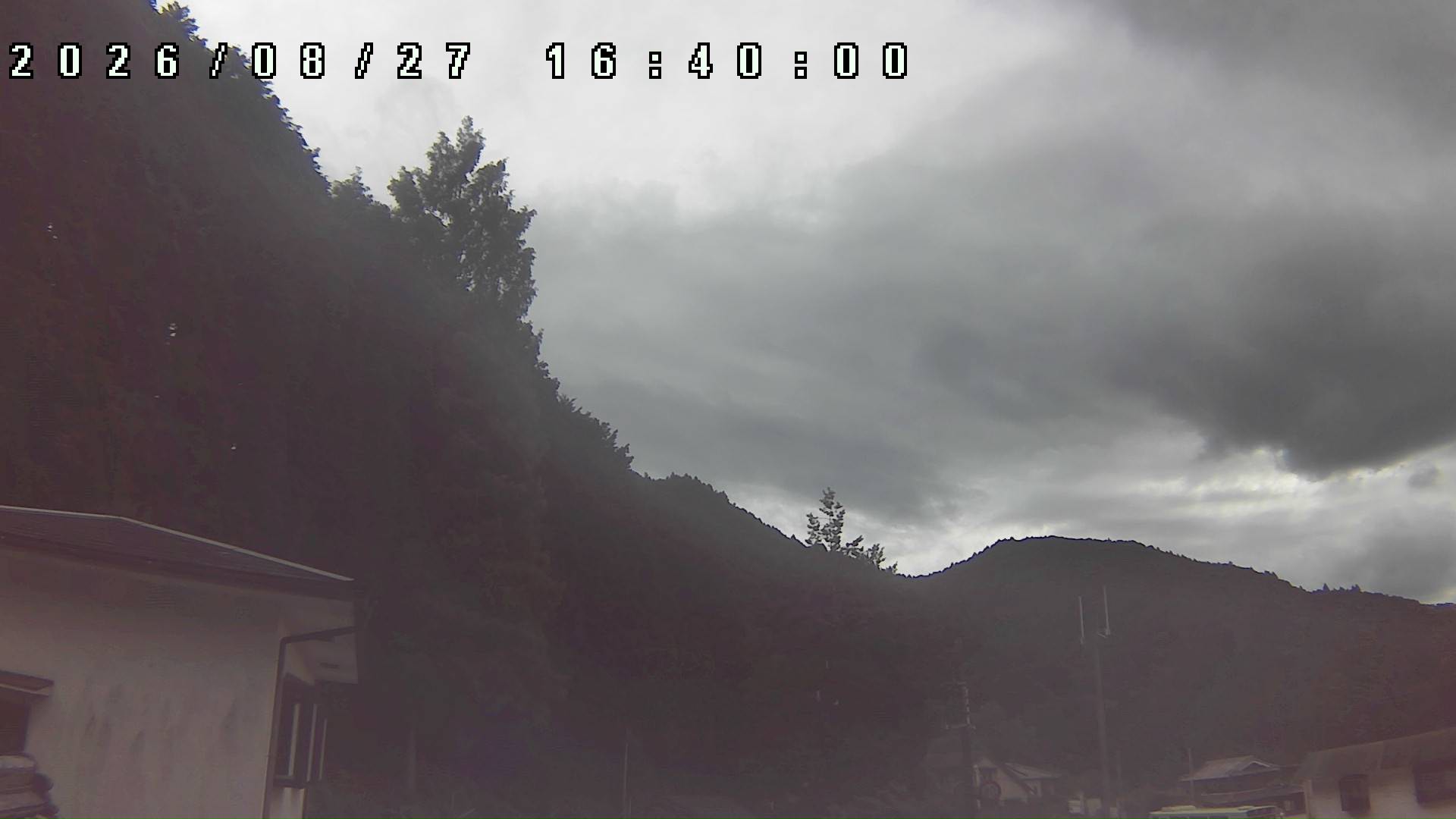2026年8月27日 16:40ごろの金剛山登山口周辺の空