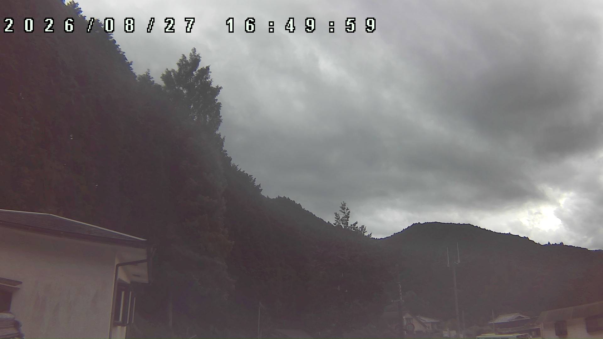 2026年8月27日 16:50ごろの金剛山登山口周辺の空