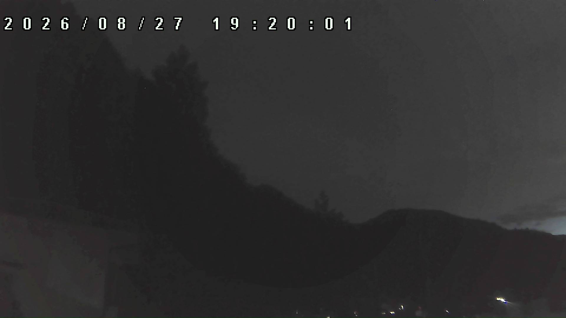 2026年8月27日 19:20ごろの金剛山登山口周辺の空
