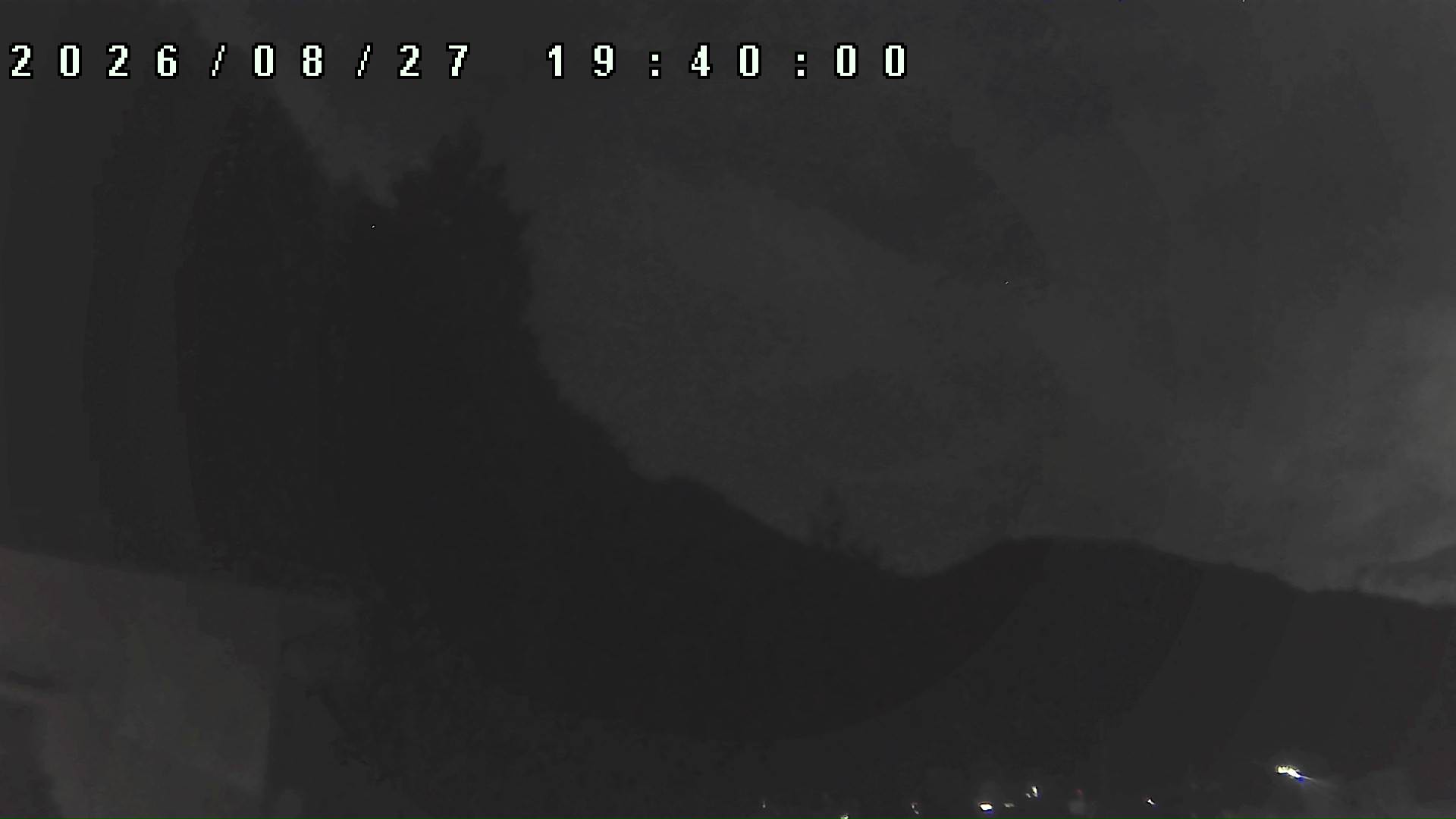 2026年8月27日 19:40ごろの金剛山登山口周辺の空