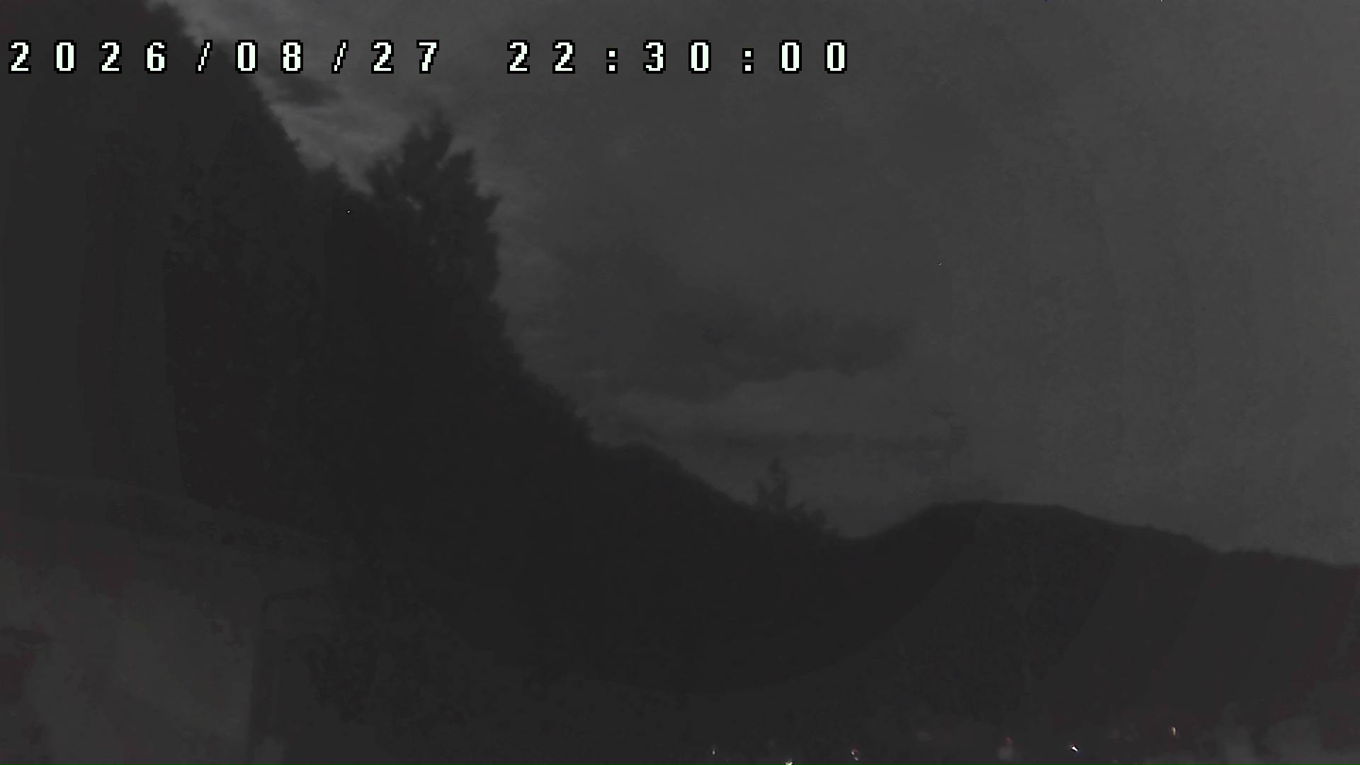 2026年8月27日 22:30ごろの金剛山登山口周辺の空