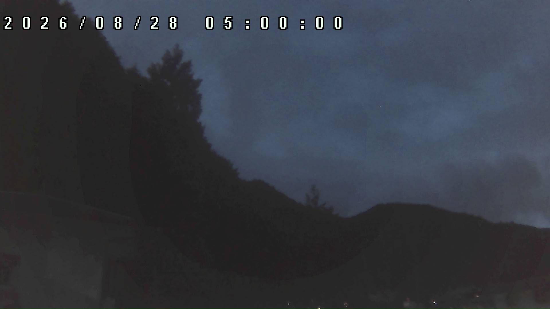 2026年8月28日 05:00ごろの金剛山登山口周辺の空