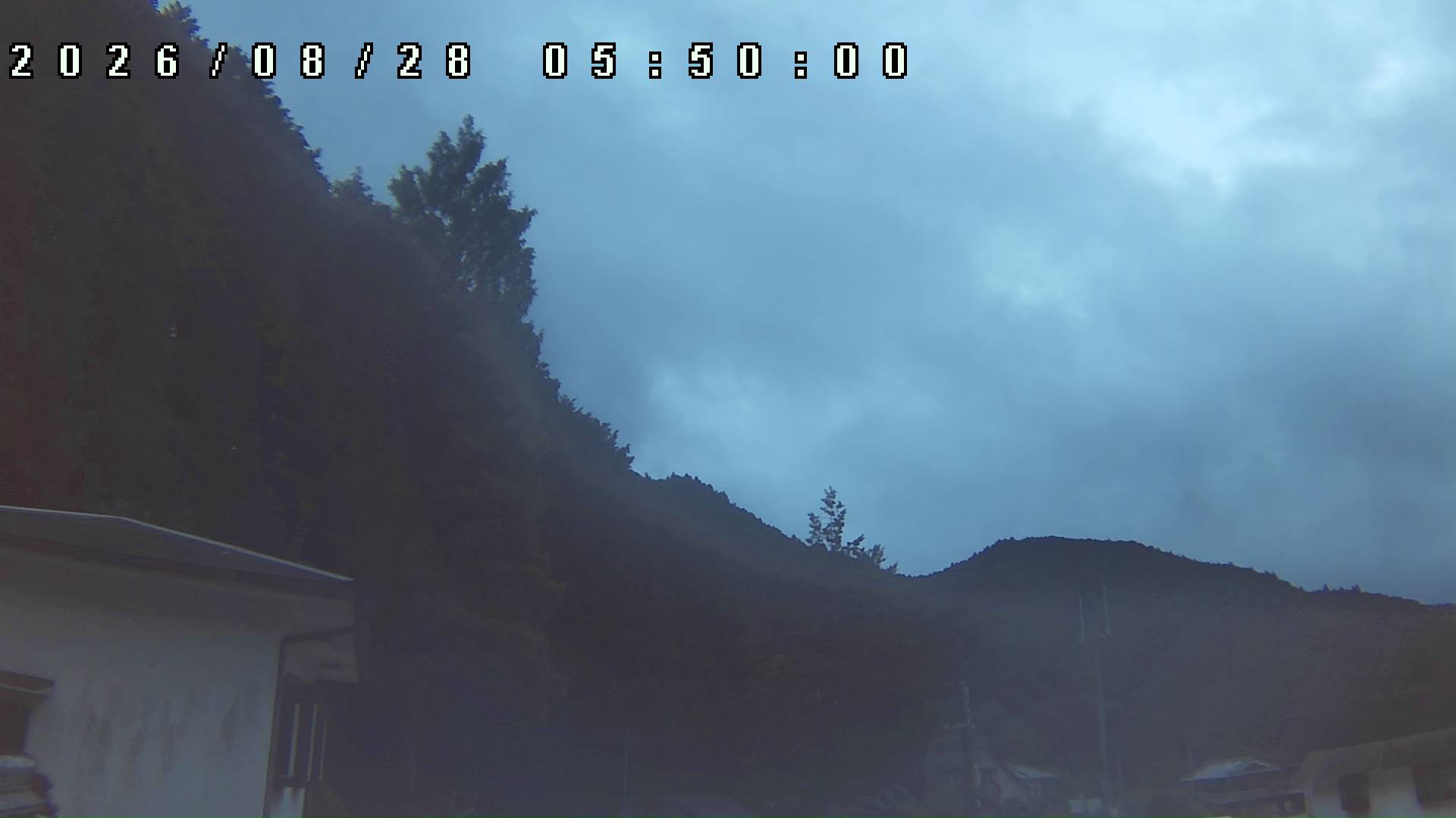 2026年8月28日 05:50ごろの金剛山登山口周辺の空