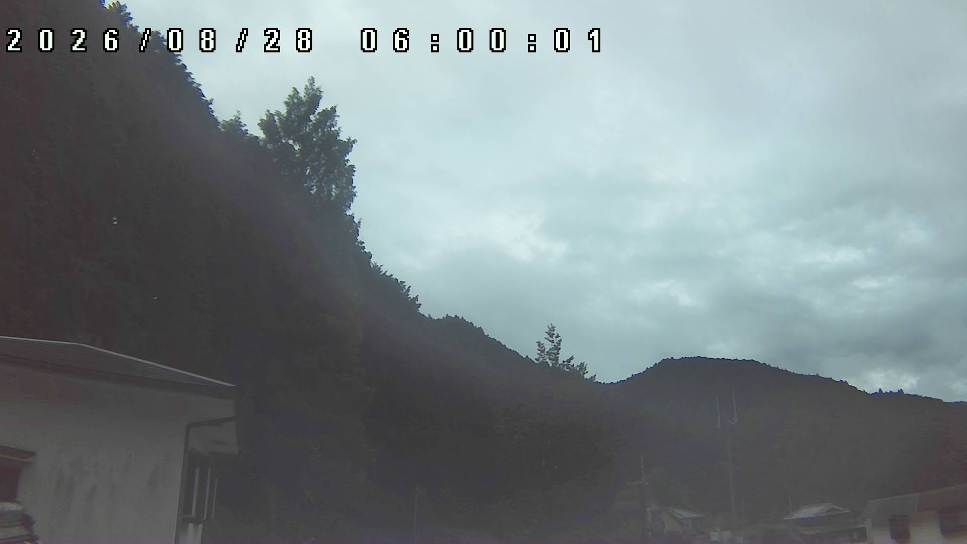 2026年8月28日 06:00ごろの金剛山登山口周辺の空