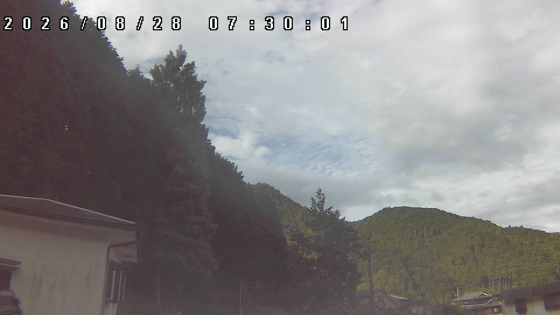 2026年8月28日 07:30ごろの金剛山登山口周辺の空