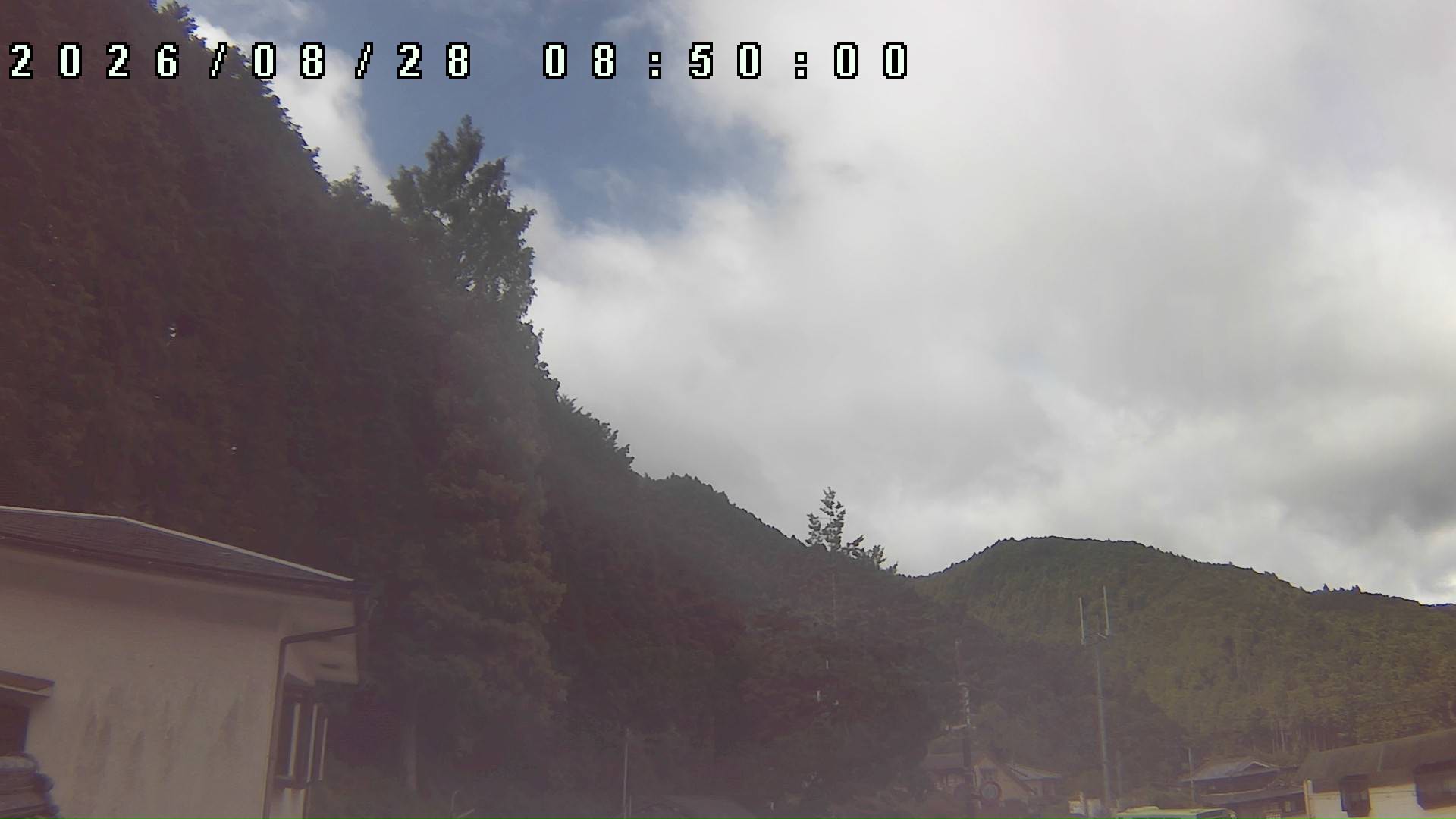 2026年8月28日 08:50ごろの金剛山登山口周辺の空