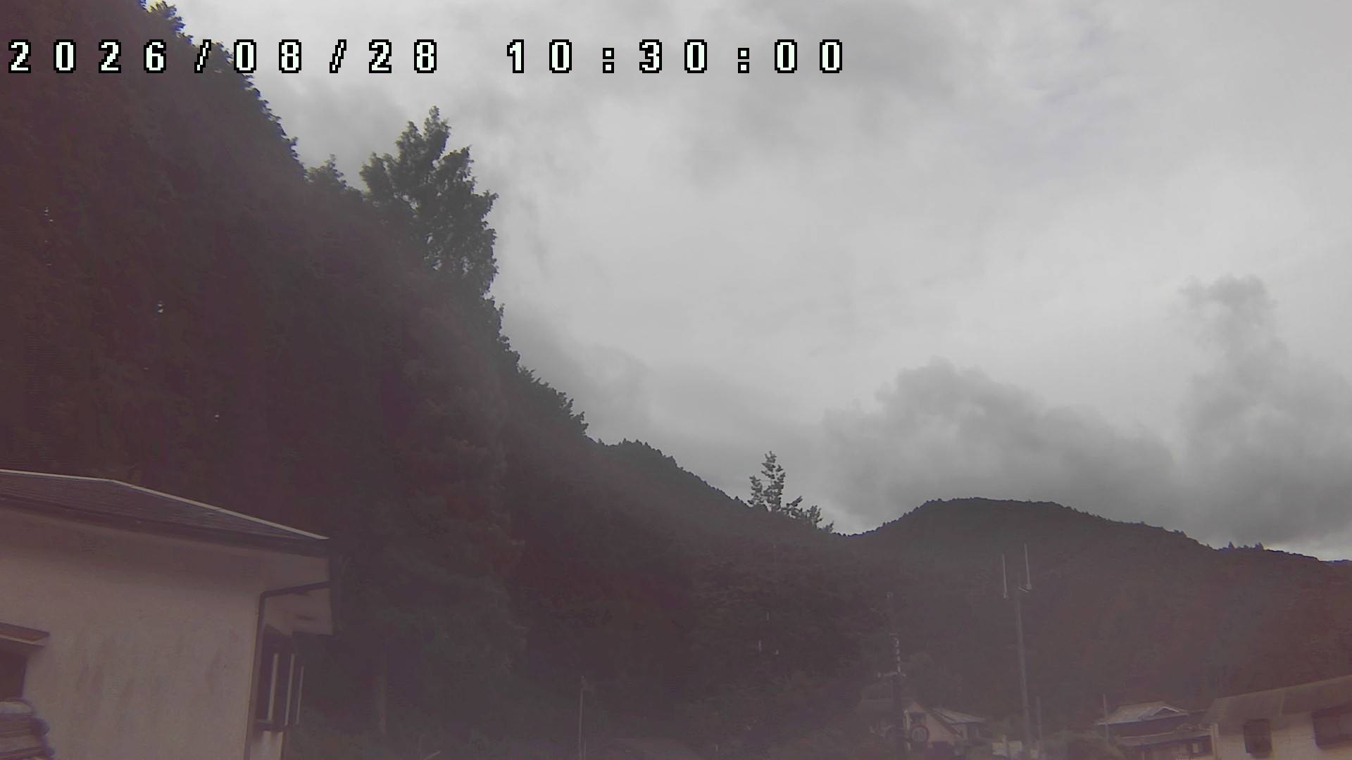 2026年8月28日 10:30ごろの金剛山登山口周辺の空