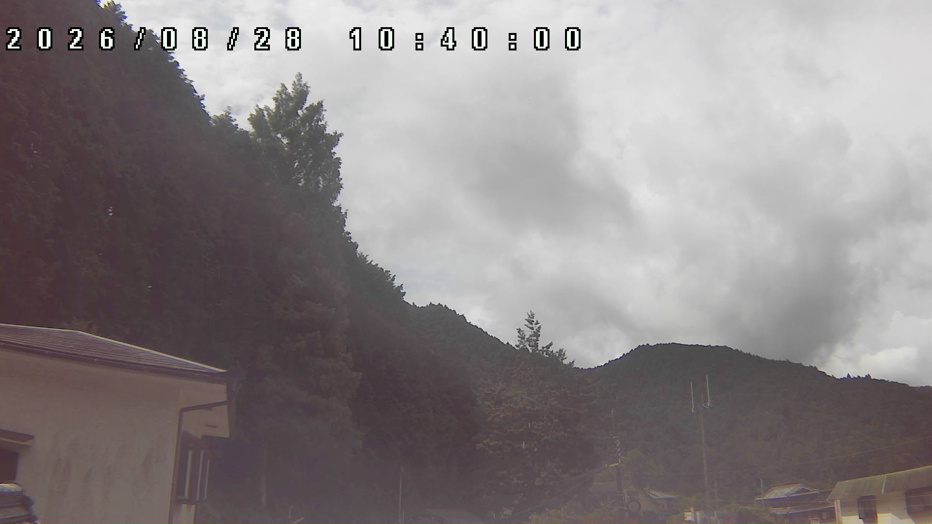 2026年8月28日 10:40ごろの金剛山登山口周辺の空