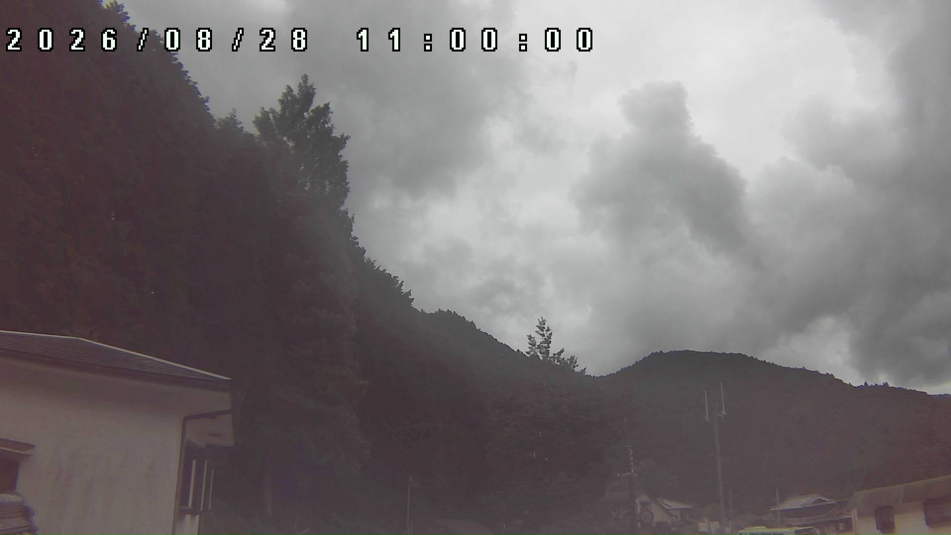 2026年8月28日 11:00ごろの金剛山登山口周辺の空