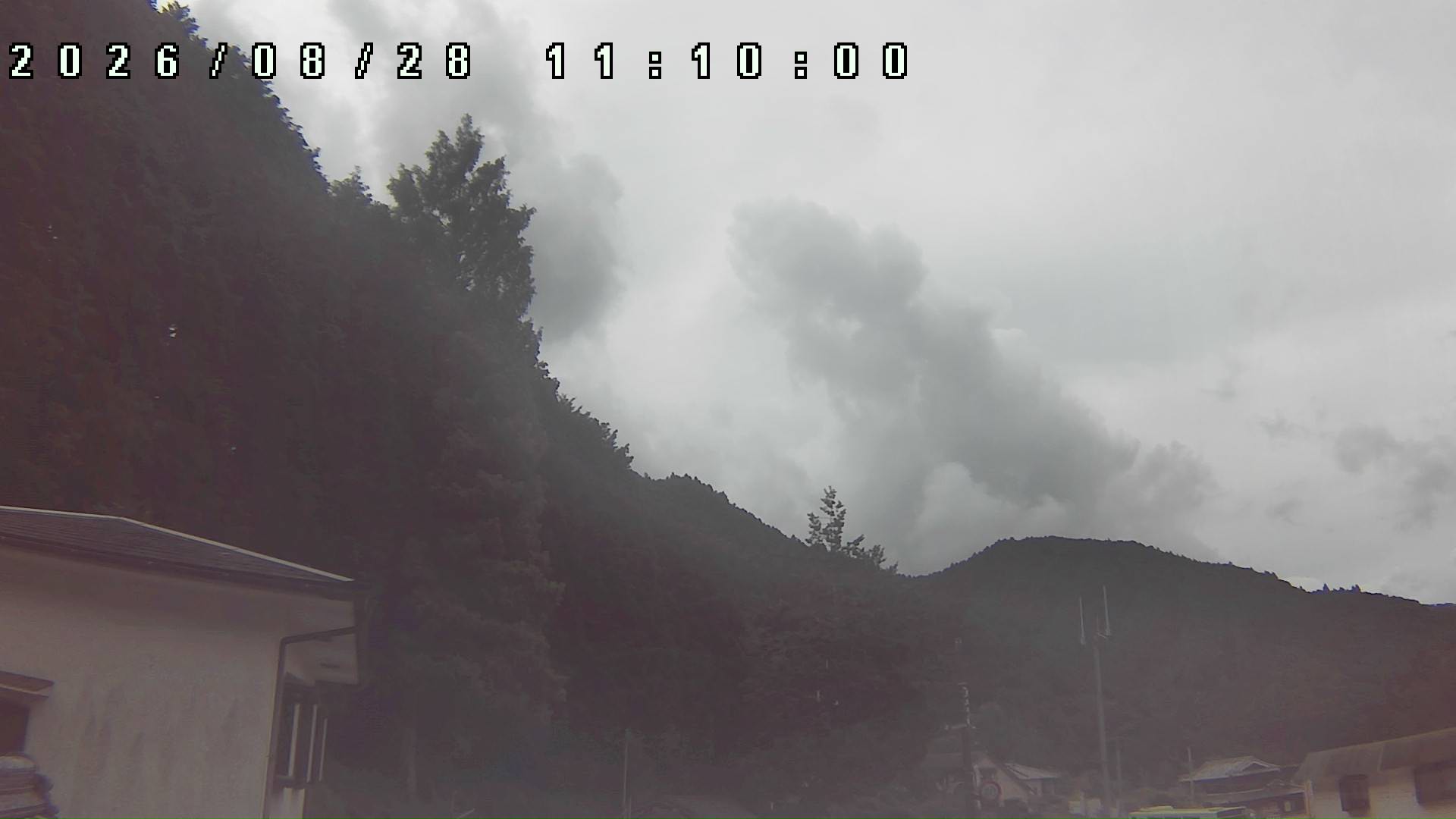 2026年8月28日 11:10ごろの金剛山登山口周辺の空