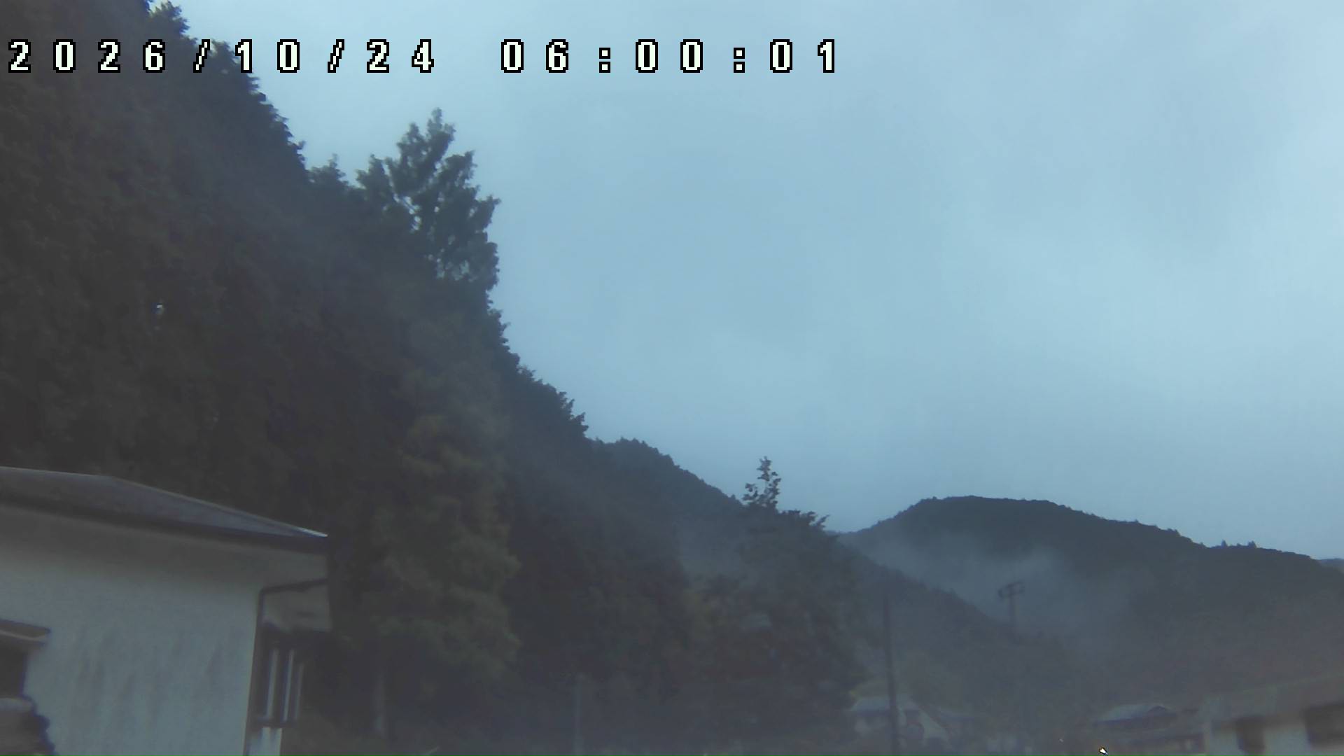 2026年10月24日 06:00ごろの金剛山登山口周辺の空