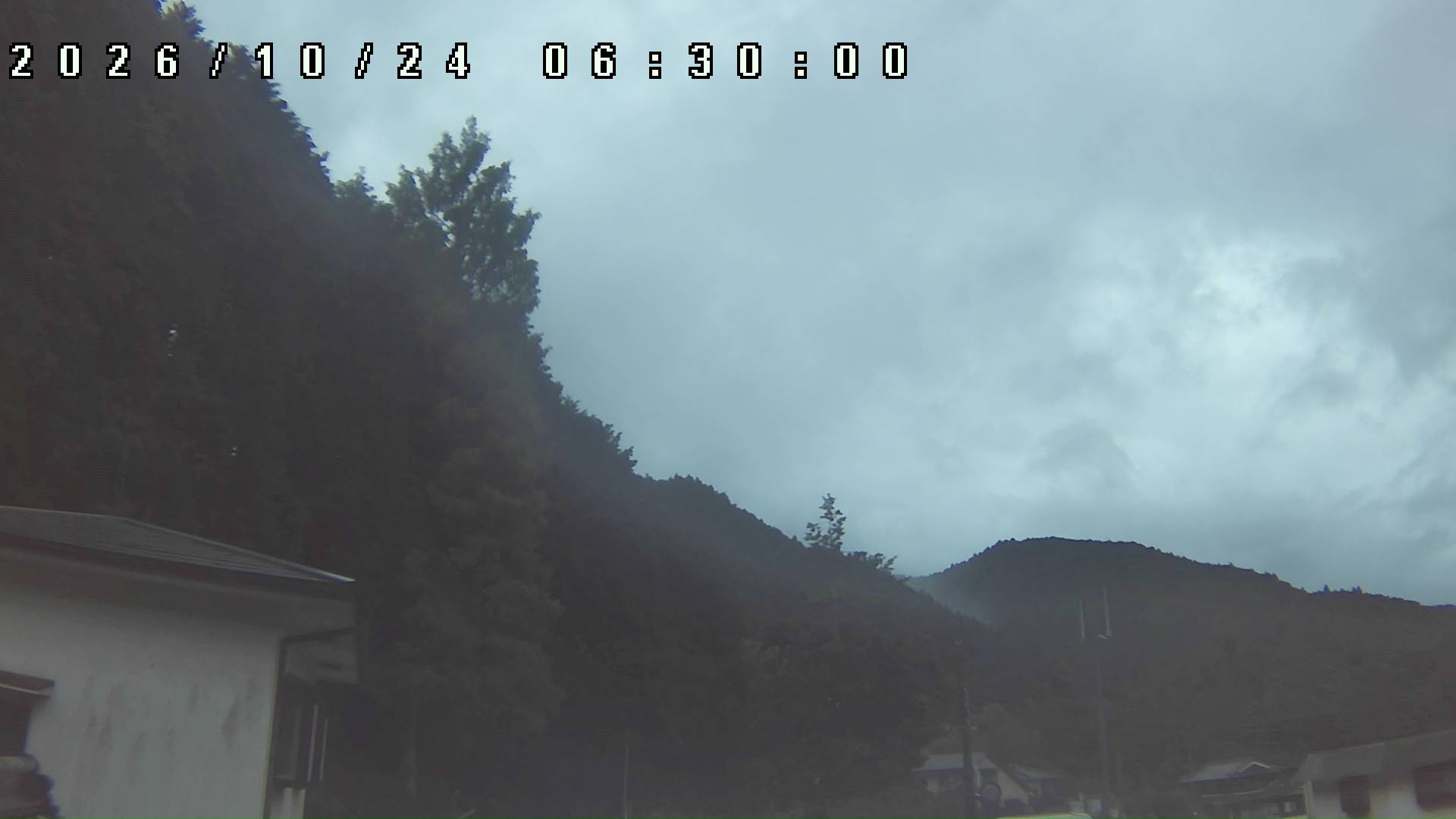 2026年10月24日 06:30ごろの金剛山登山口周辺の空