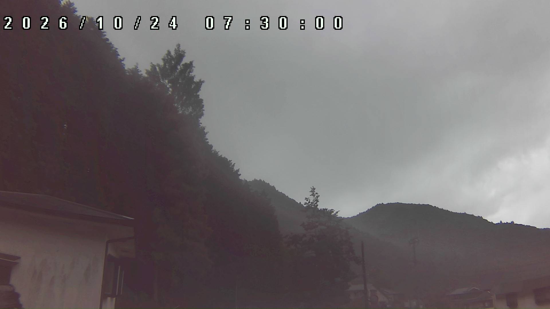2026年10月24日 07:30ごろの金剛山登山口周辺の空