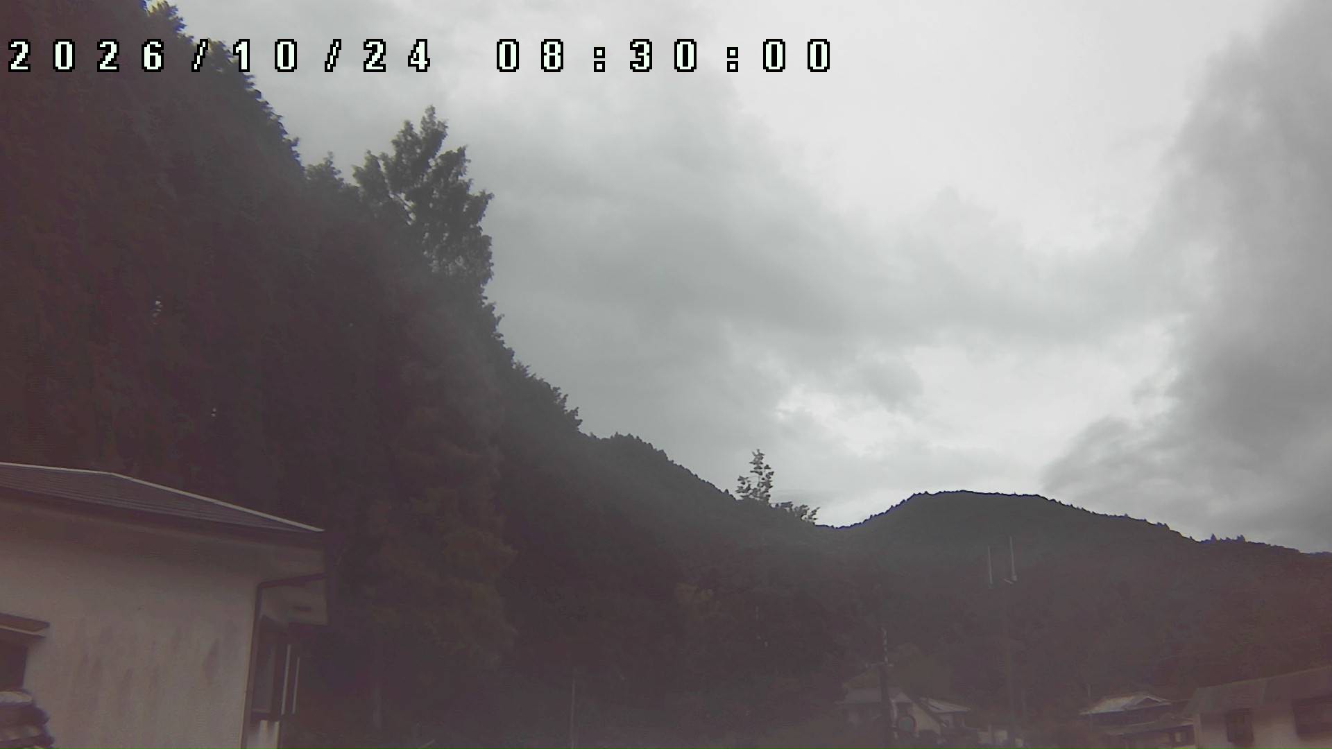 2026年10月24日 08:30ごろの金剛山登山口周辺の空