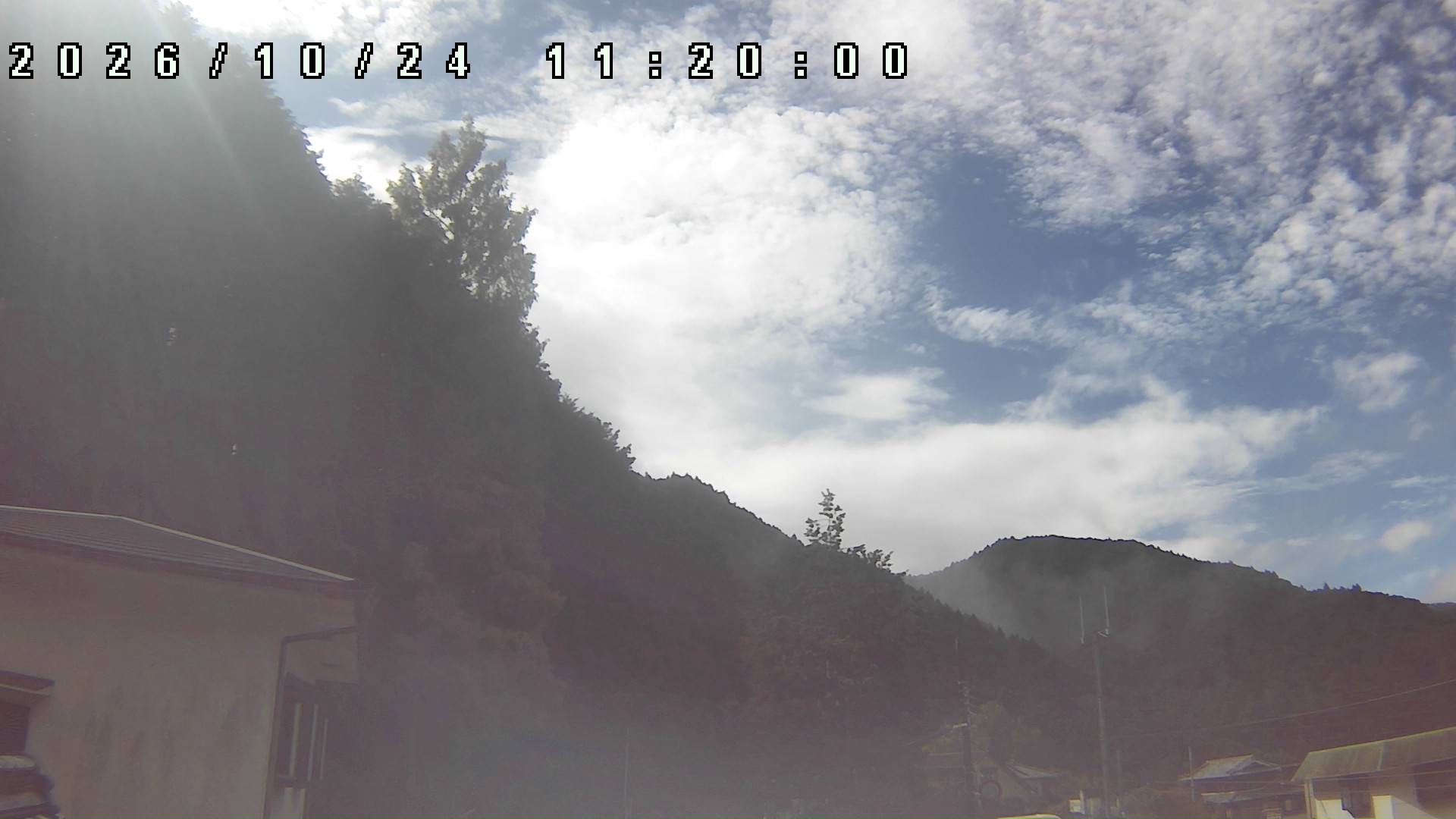 2026年10月24日 11:20ごろの金剛山登山口周辺の空