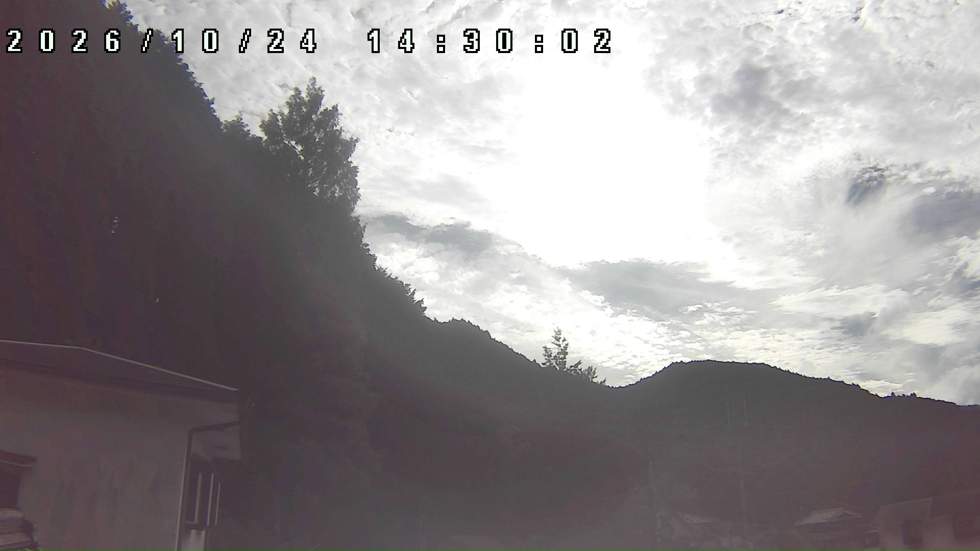 2026年10月24日 14:30ごろの金剛山登山口周辺の空