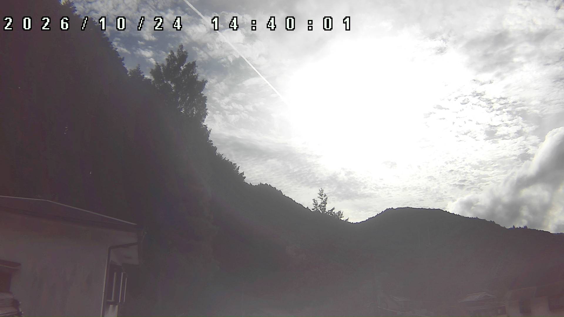 2026年10月24日 14:40ごろの金剛山登山口周辺の空