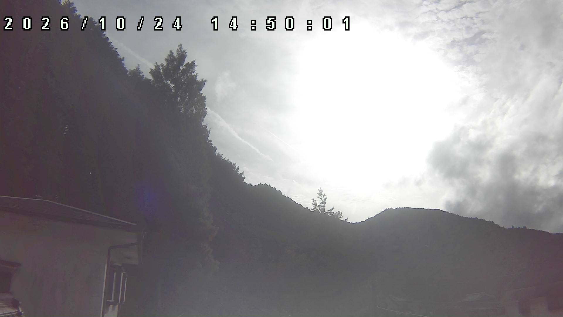 2026年10月24日 14:50ごろの金剛山登山口周辺の空